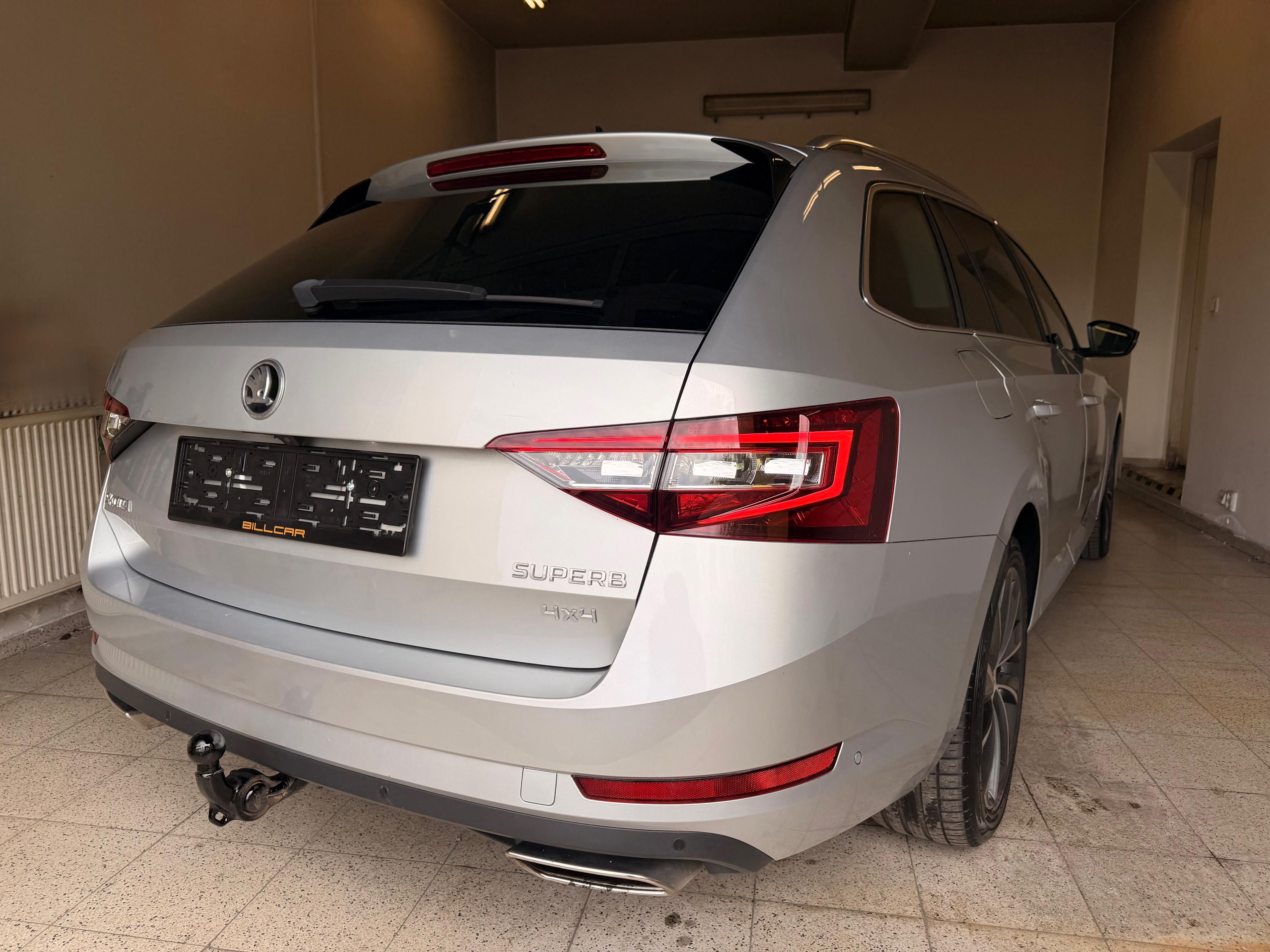 Škoda Superb, 206kW L&K/WEBASTO/NELAKOVÁNO - fotka 6