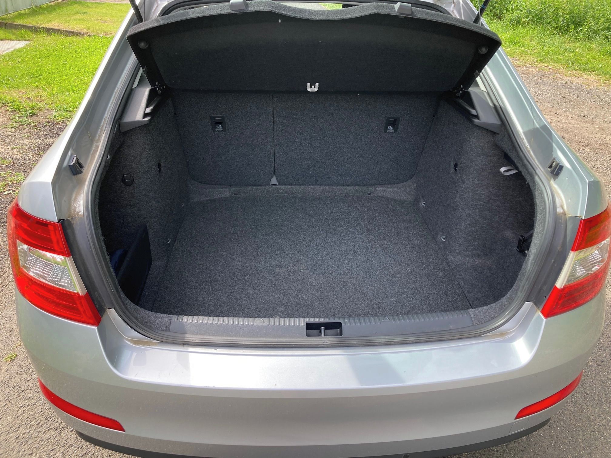 Škoda Octavia, 1.6TDI, Klima / Původ ČR - fotka 6