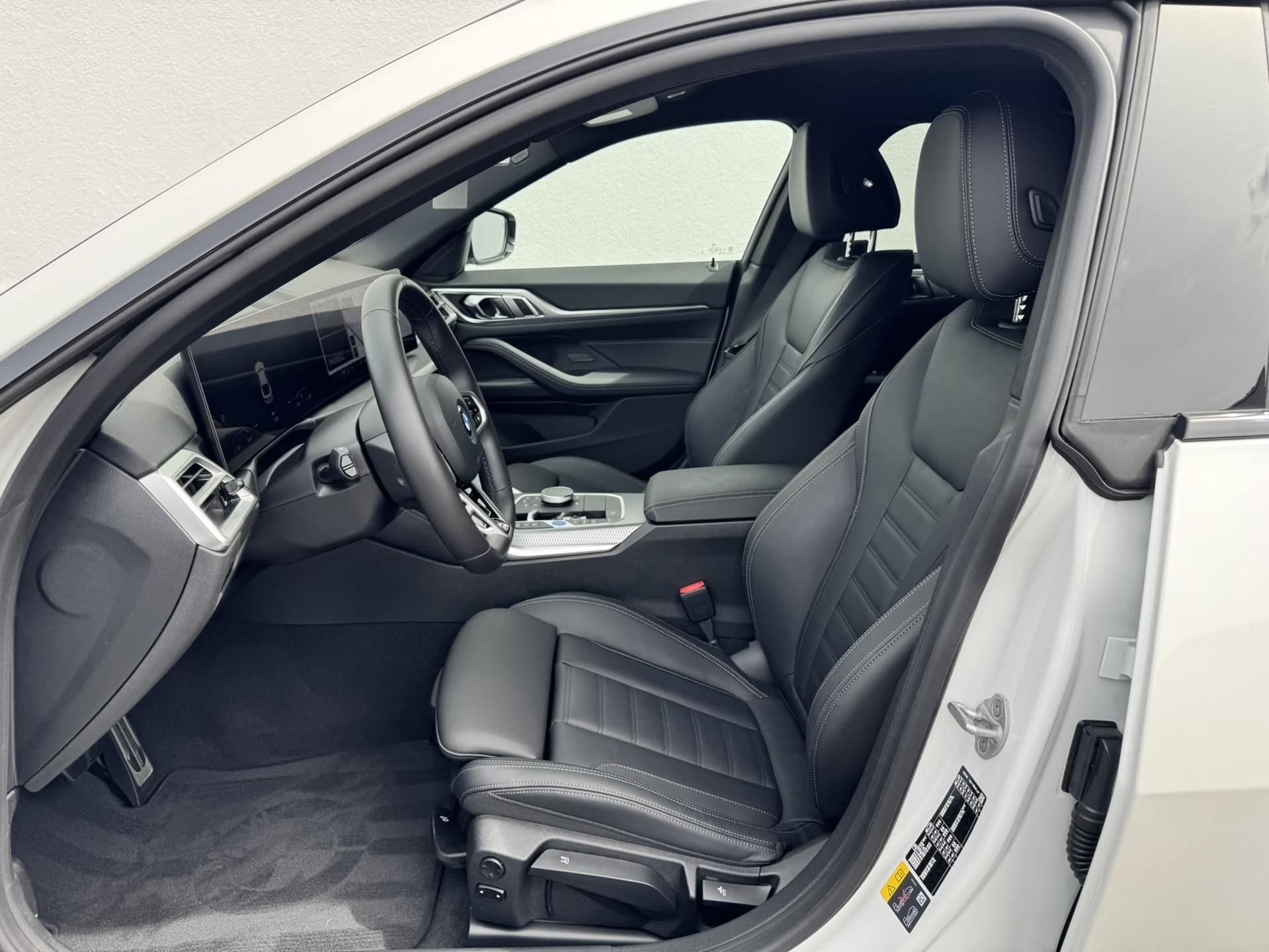 BMW i4, i4 xDrive40 M-Paket - fotka 6