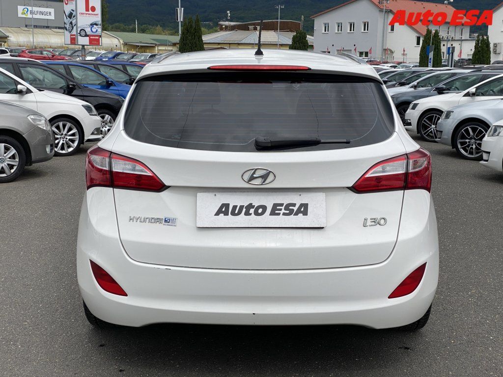Hyundai i30, 1.6CVVT - fotka 5