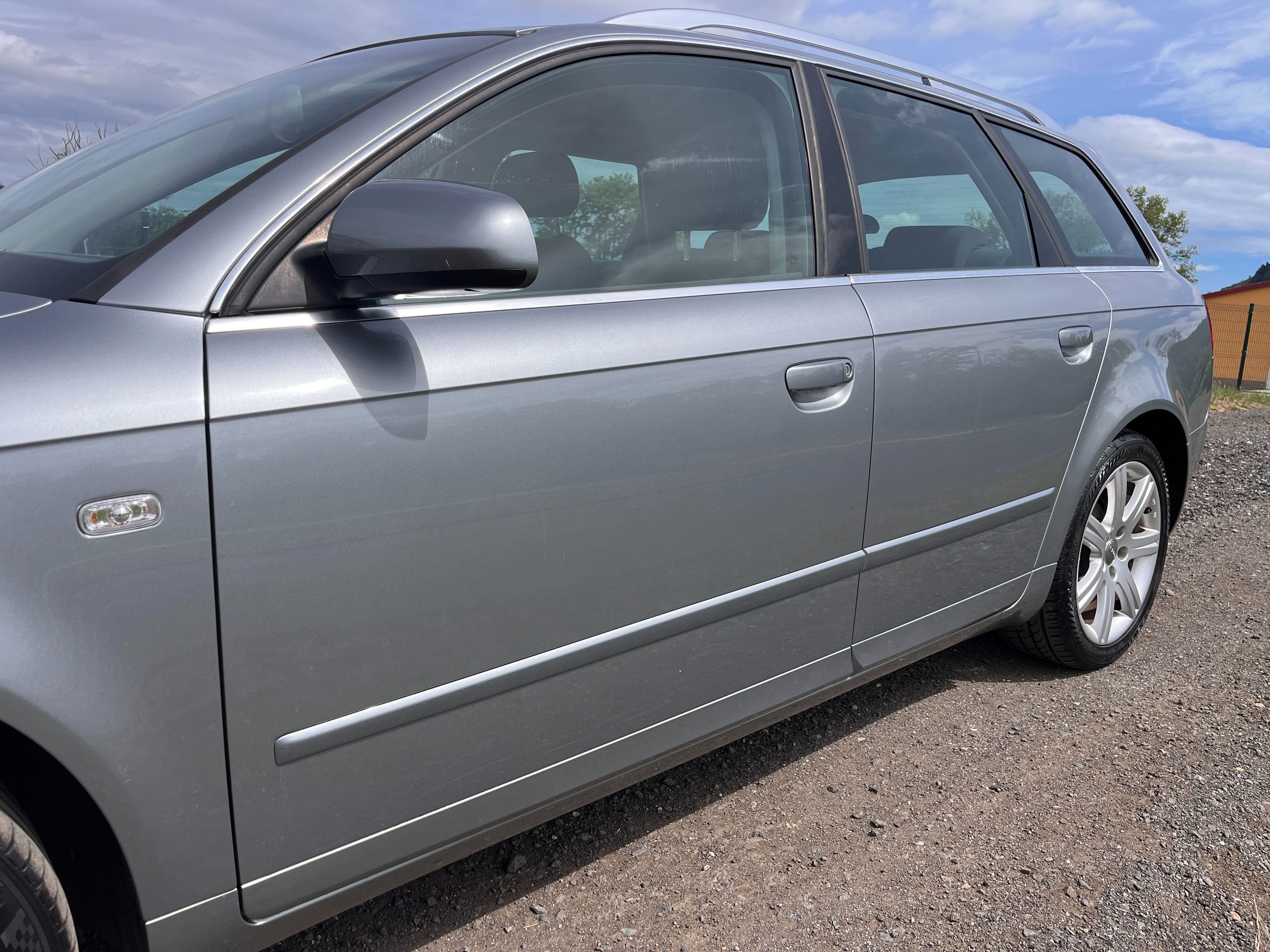 Audi A4, 2.0i 96KW,XENON,VÝHŘEV,BEZ RZI - fotka 5