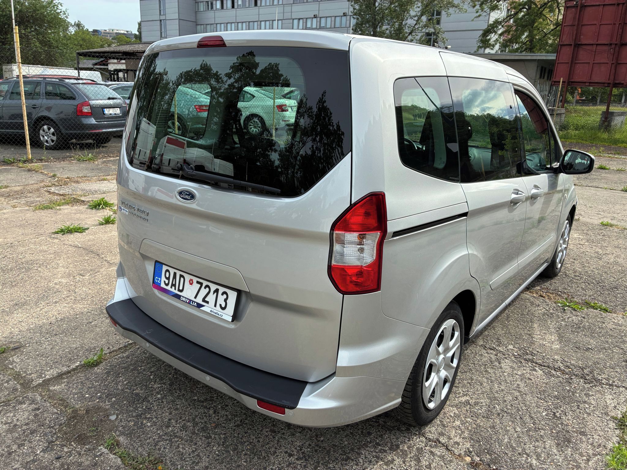 Ford Tourneo Courier, Tourneo Courier 1.5 TDCi ČR 1. - fotka 6