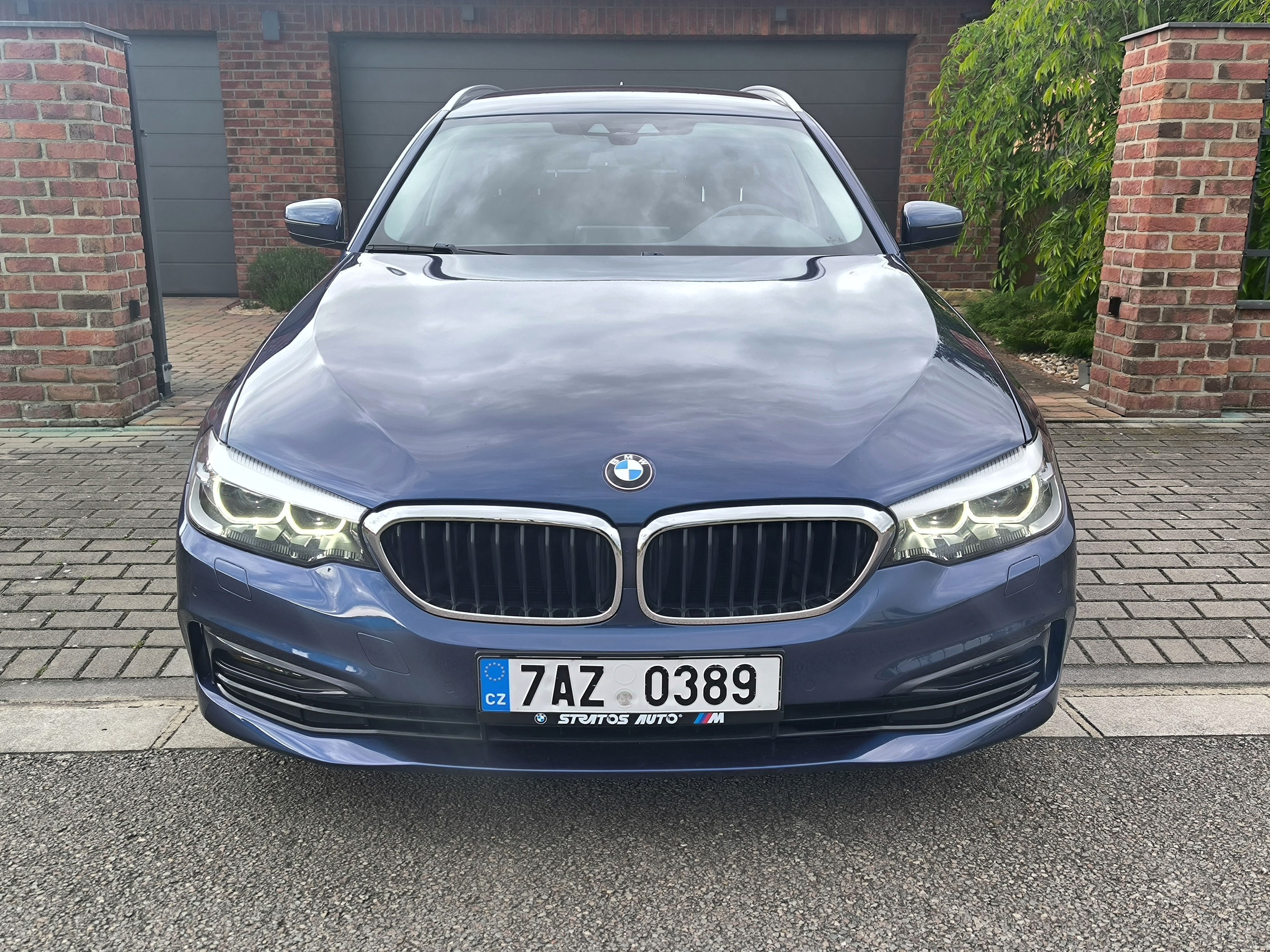 BMW Řada 5, 530i xDrive AT Touring Sport - fotka 3
