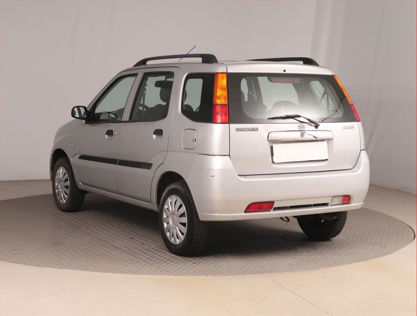 Suzuki Ignis, 1.3, Klima, plně pojízdný - fotka 4
