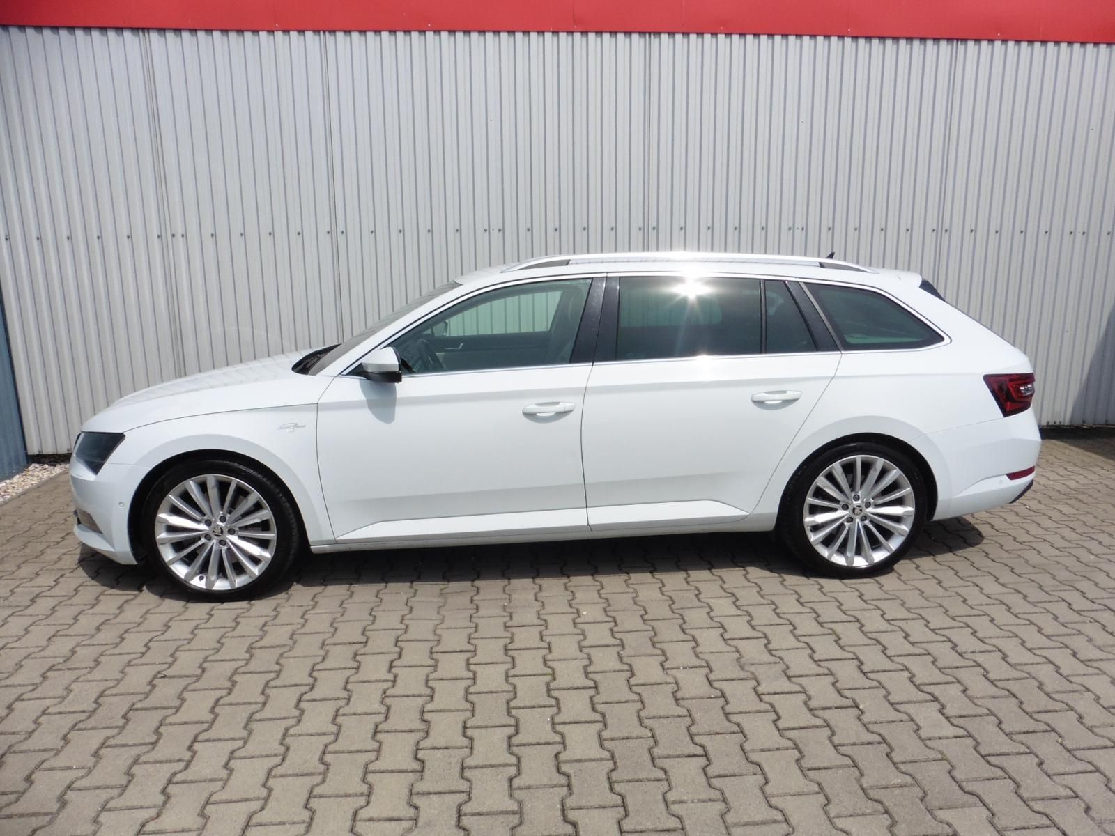 Škoda Superb, III Combi 2.0 TSi Laurin ... - fotka 5