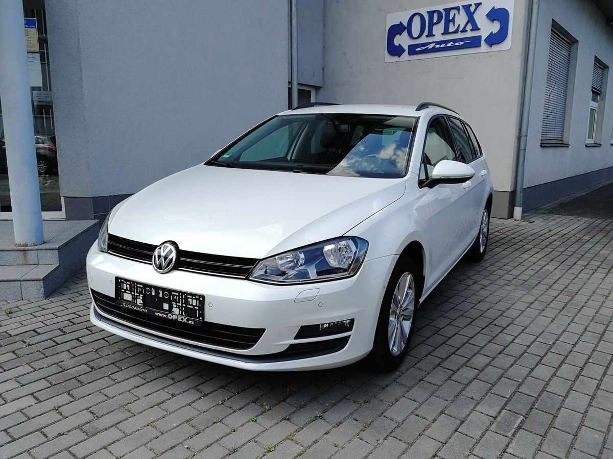 Volkswagen Golf, 1.2TSi Keyless*vyhř.sed*PDC* - fotka 2