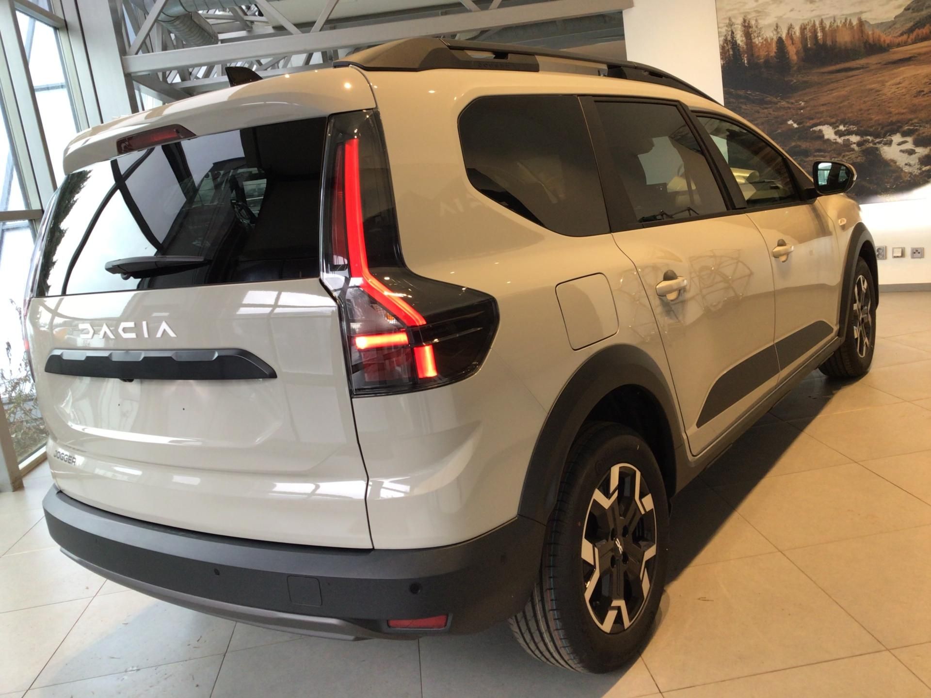 Dacia Jogger, MAXIMÁLNÍ MOŽNÁ VÝBAVA  AKCE - fotka 6