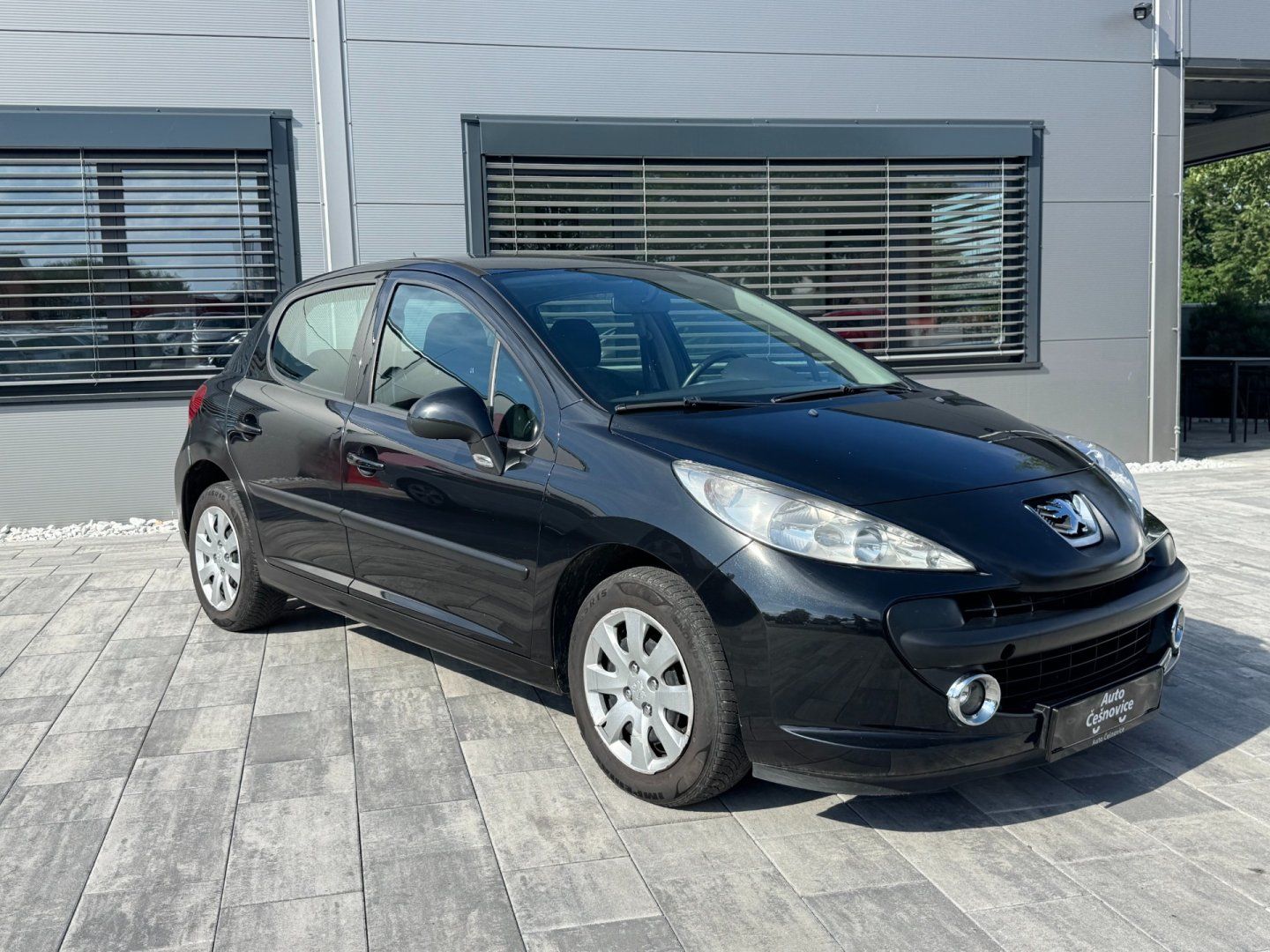 Peugeot 207, Active 1.4i 65kW - fotka 3