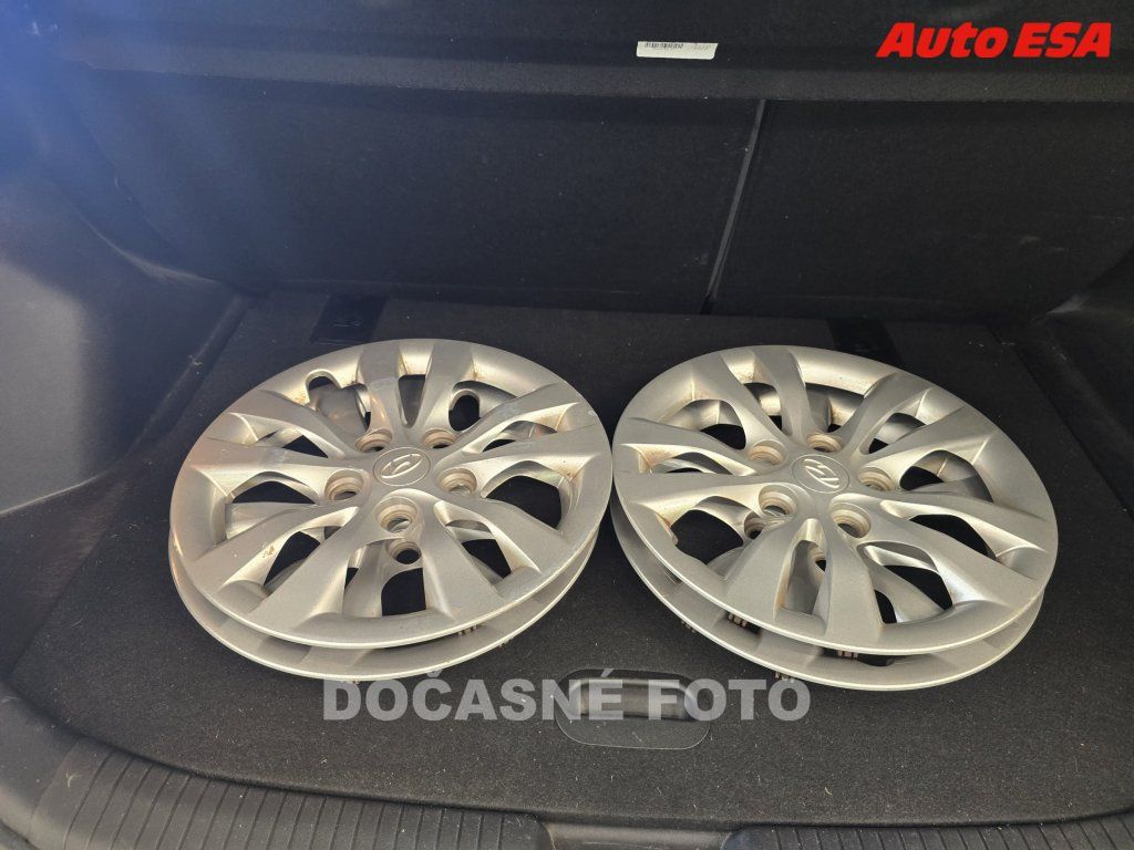 Hyundai ix20, 1.4i,ČR - fotka 4