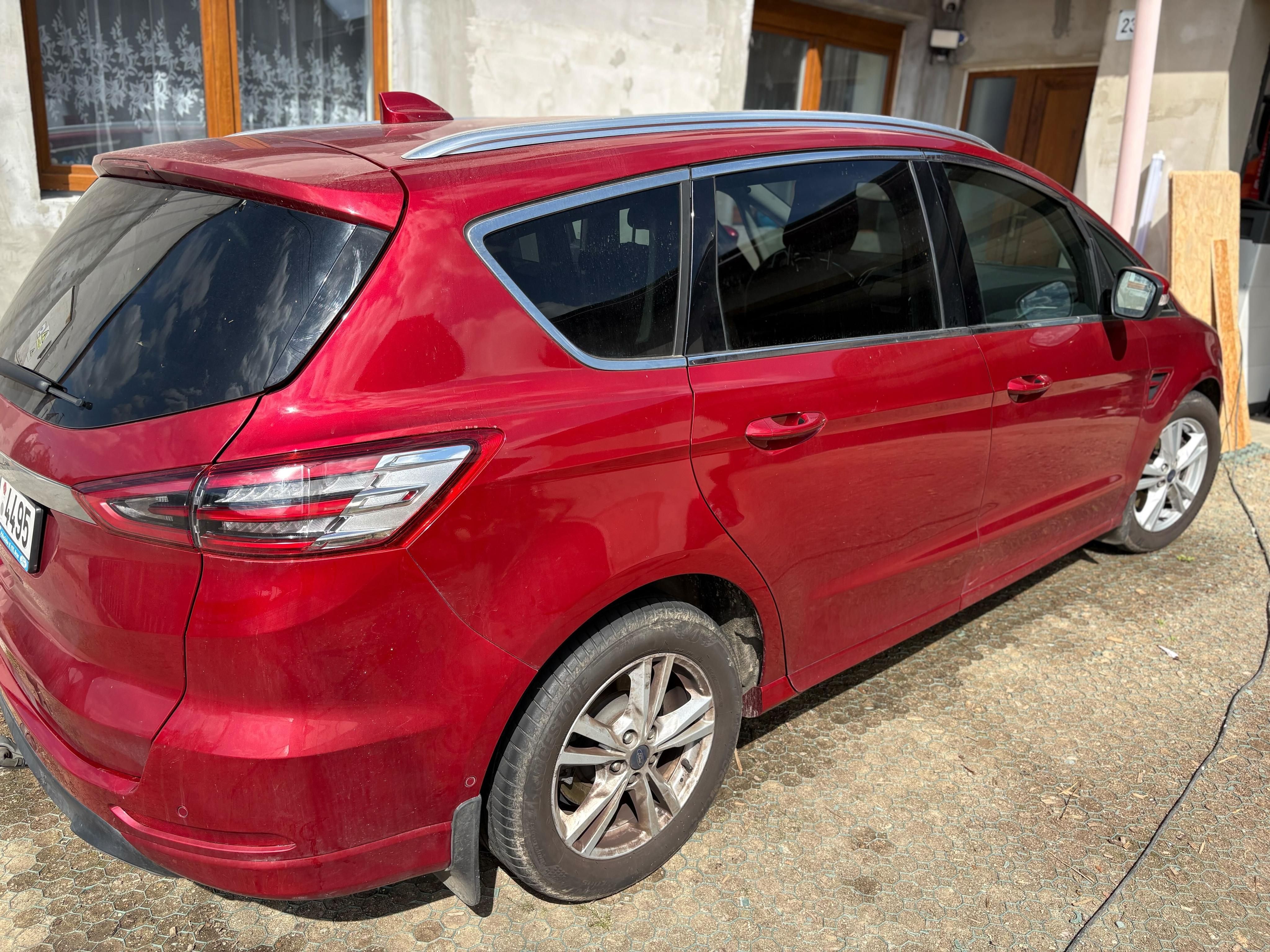 Ford S-MAX, TITANIUM 2.0 EcoBlue 140KW - fotka 2