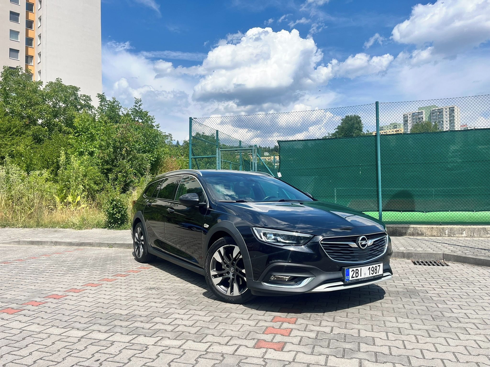 Opel Insignia, 2,0 Bi-turbo 210k,4x4,ČR,DPH