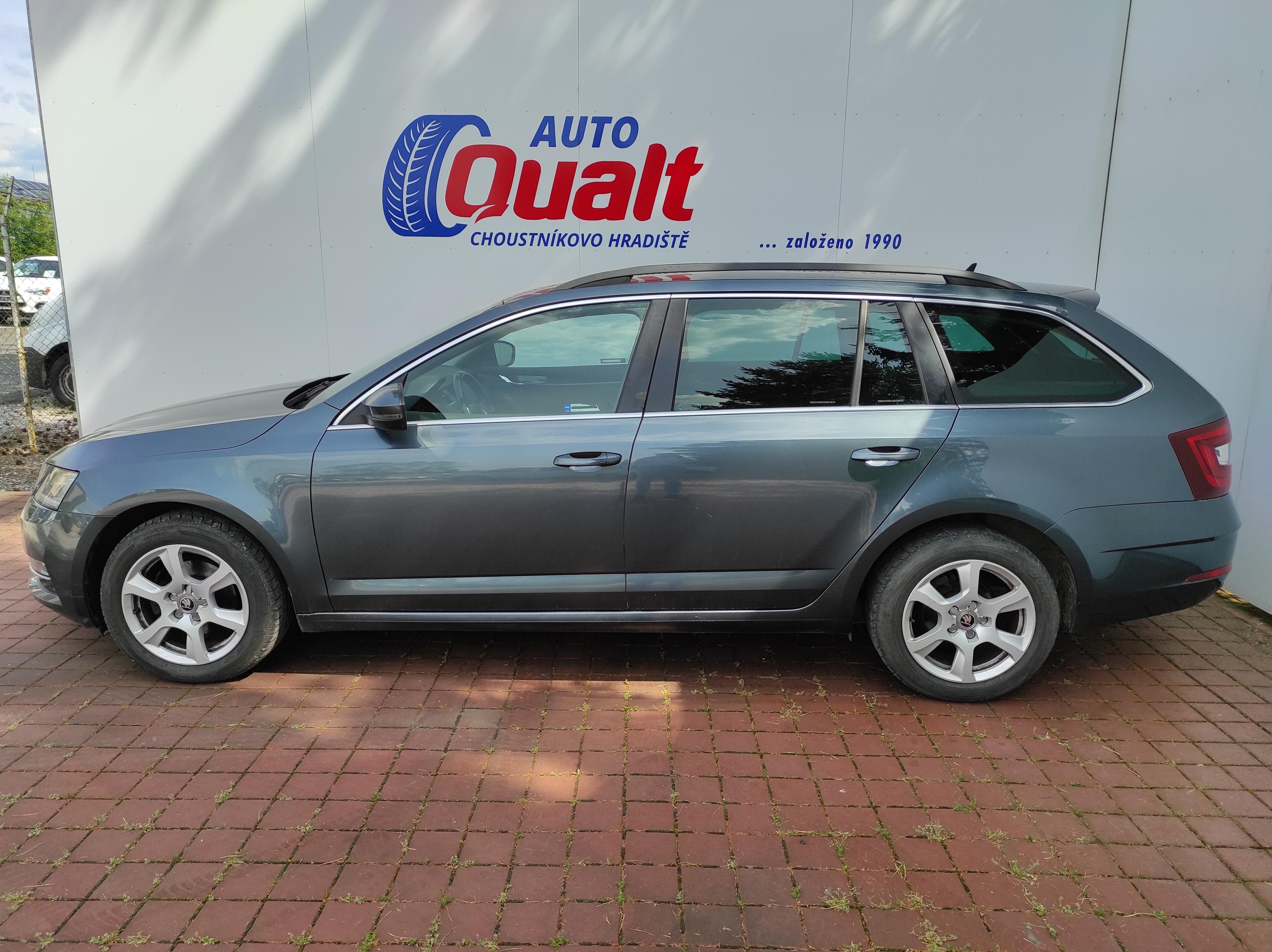 Škoda Octavia, Kombi 1.6 TDi STYLE, DSG, ČR - fotka 2