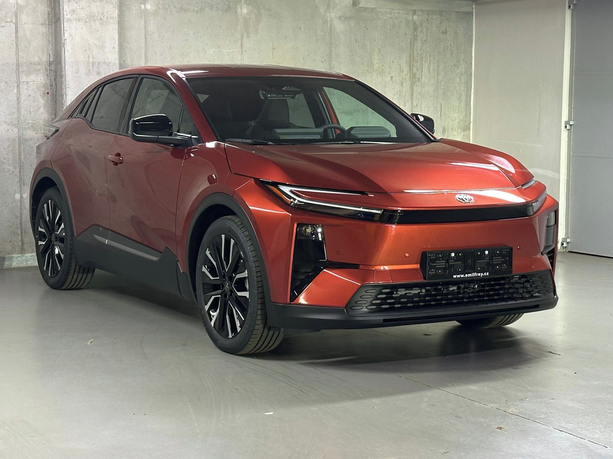 Toyota C-HR, BEV,224K,77kWh,Style+Dynamic - Image 3