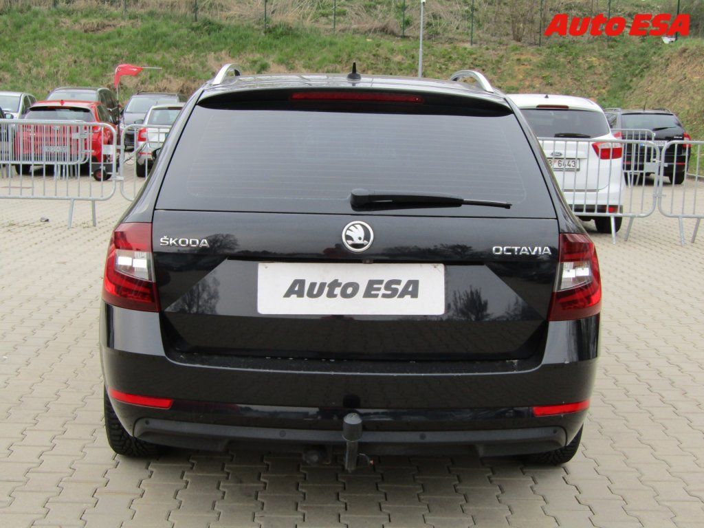Škoda Octavia, 1.6 TDi,DSG - fotka 5