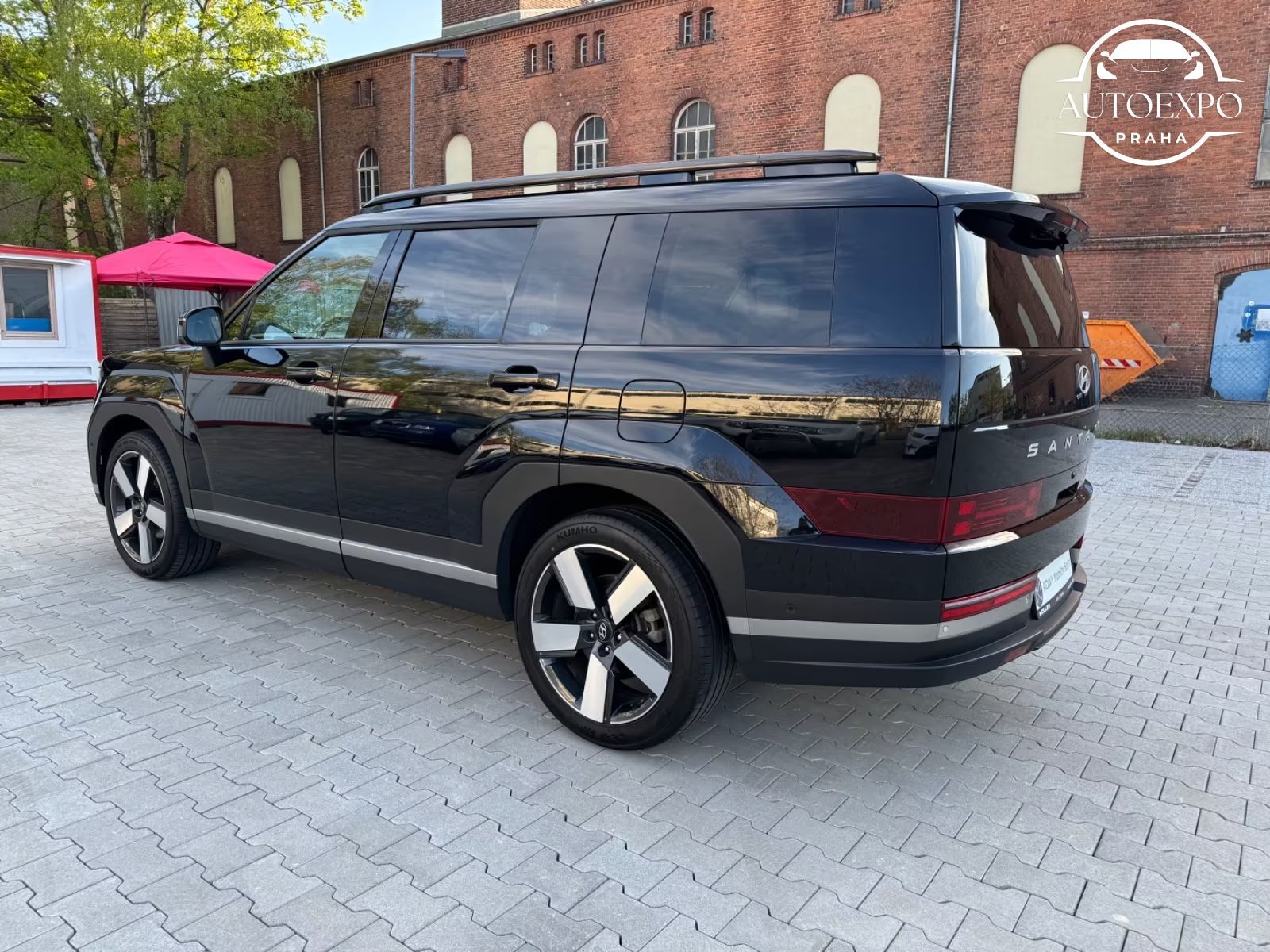 Hyundai Grand Santa Fe, Santa Fe 1.6 T-GDI Hybrid 4WD - fotka 3