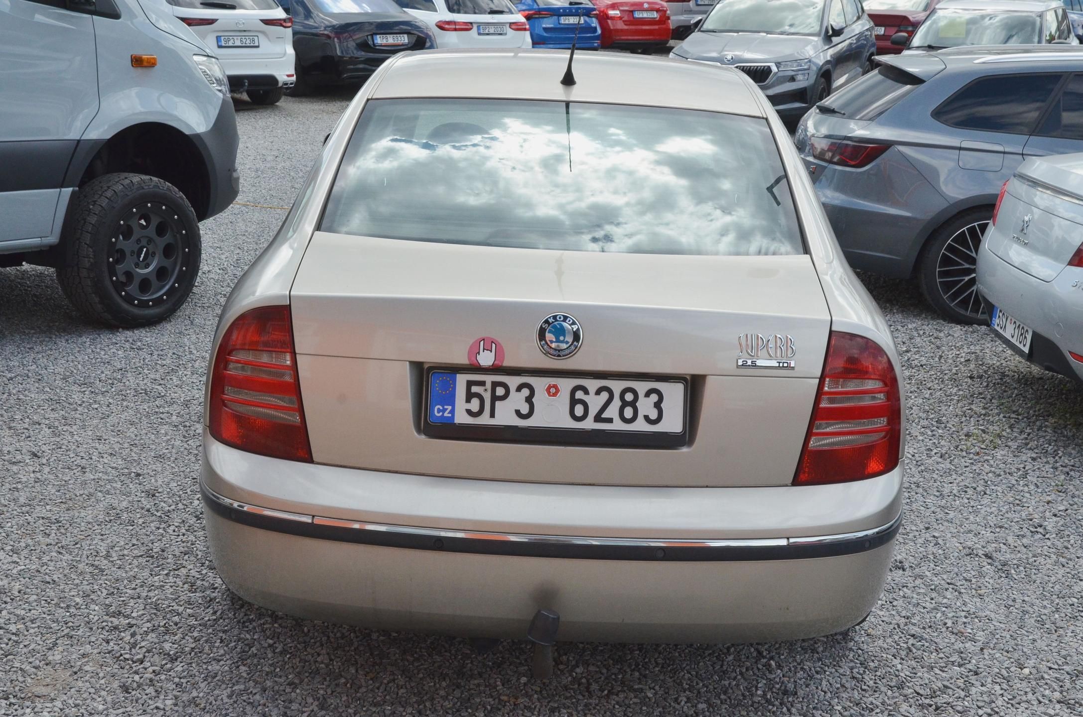 Škoda Superb, 2.5 TDi V6 / ČR / STK 04/2028 - fotka 5