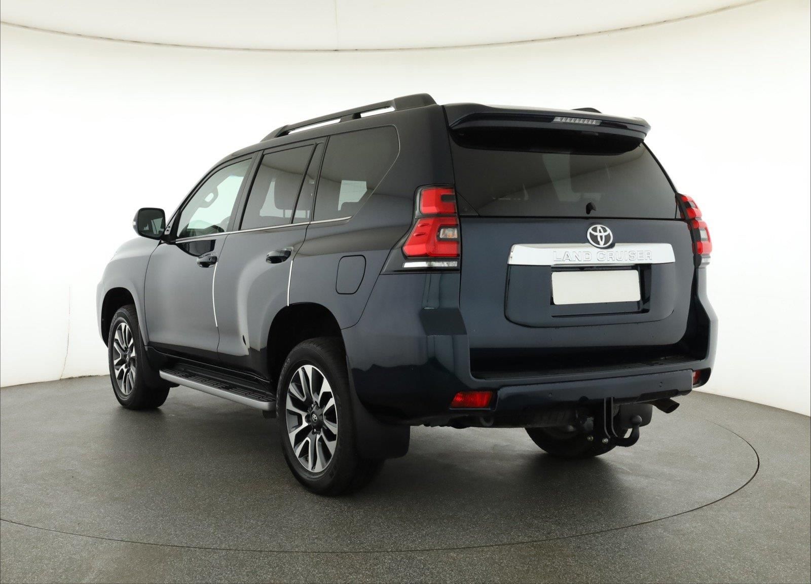 Toyota Land Cruiser, 2.8 D-4D - fotka 3