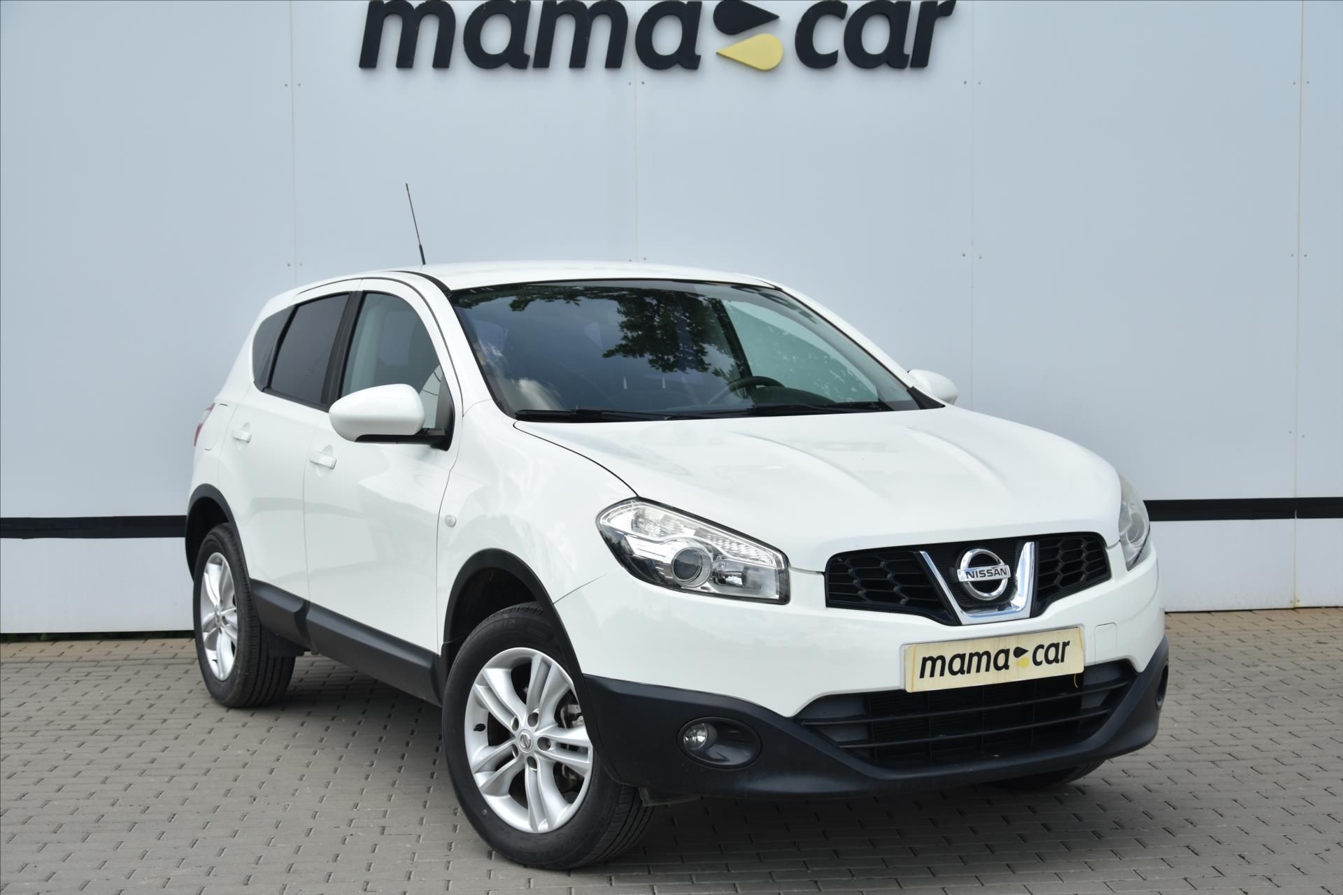 Nissan Qashqai, 1.6i 84kW 1.MAJ. SERVIS.KN. ČR