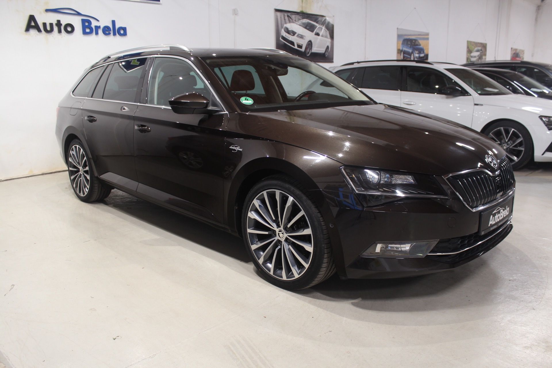 Škoda Superb, 2.0TDI DSG 4x4 L&K LED Tažné z - fotka 3