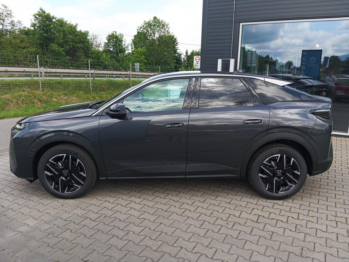 Peugeot 3008, ALLURE Hybrid 145 e-DCS6 - fotka 4
