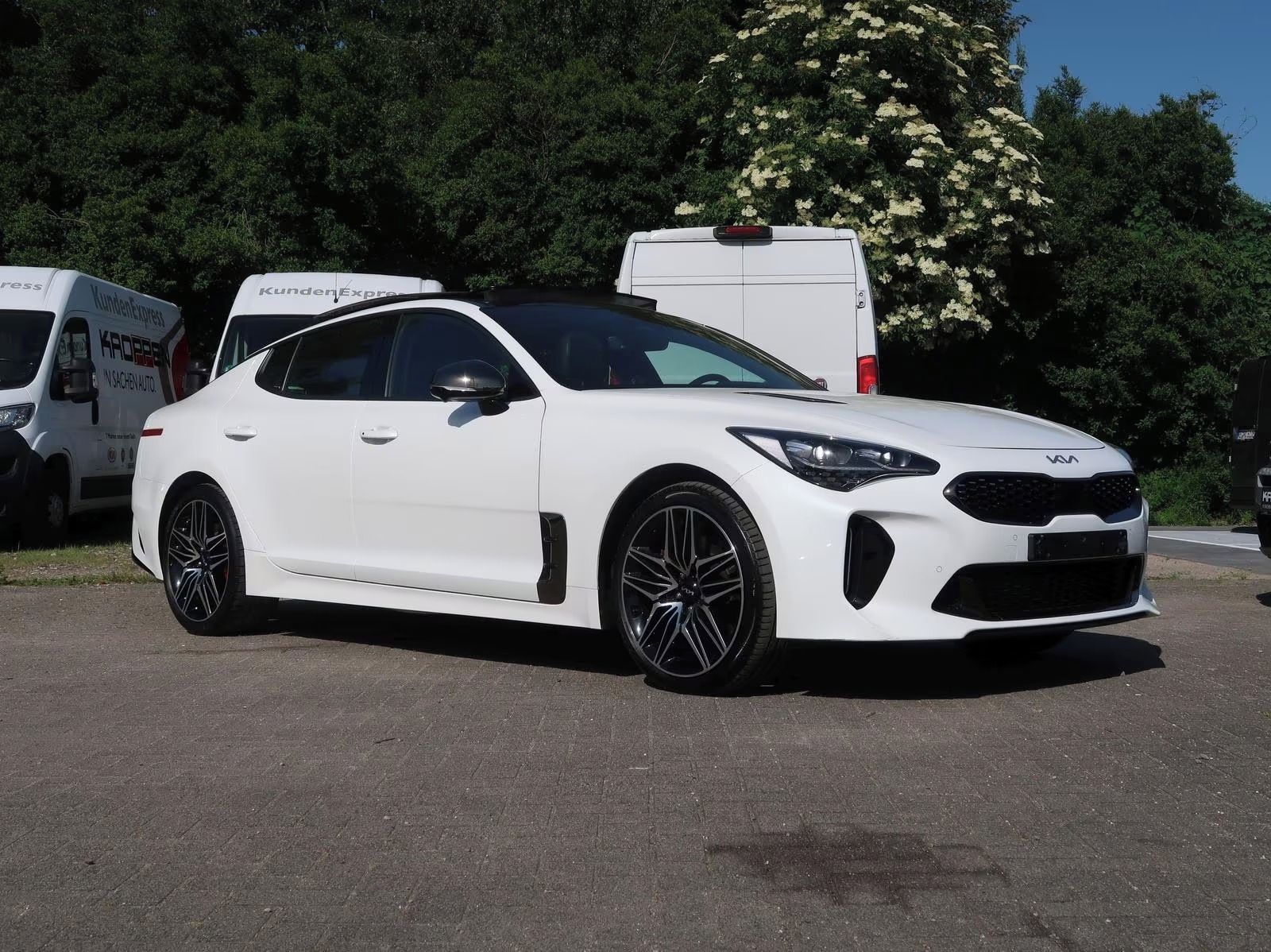 Kia Stinger, 3.3T AWD AT8 GT*CAM*NAVI - fotka 3