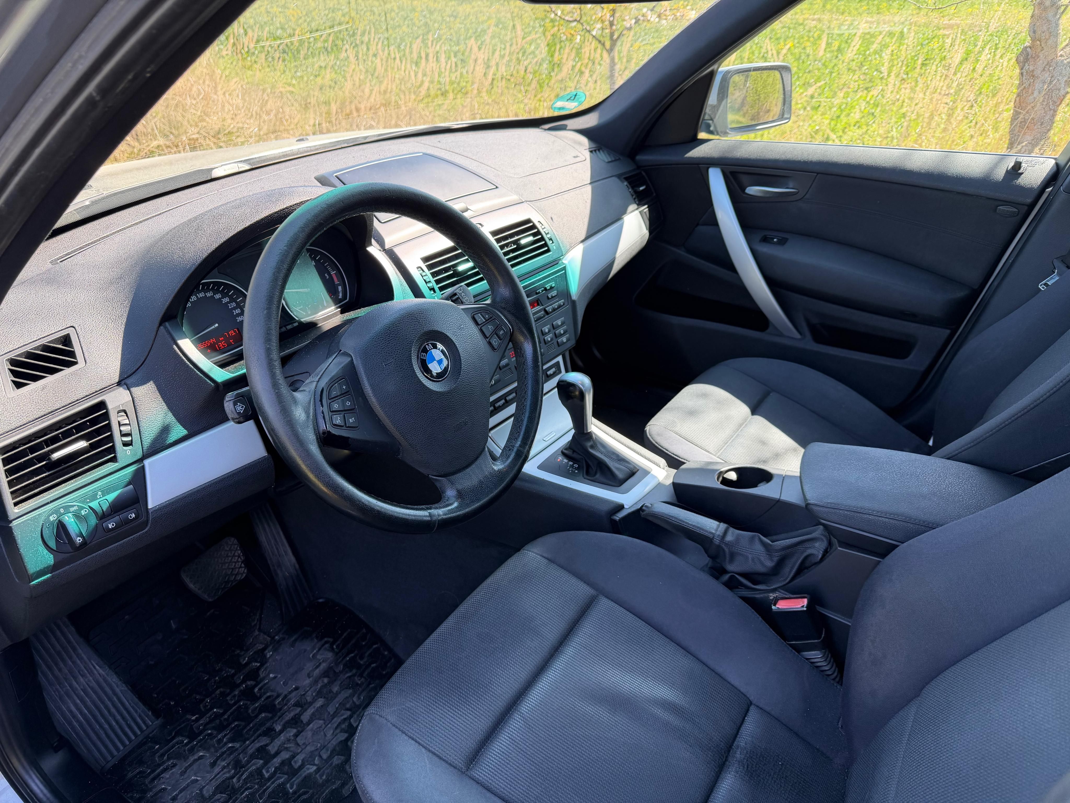 BMW X3, E83 3,0D 160kW 4x4 - fotka 5