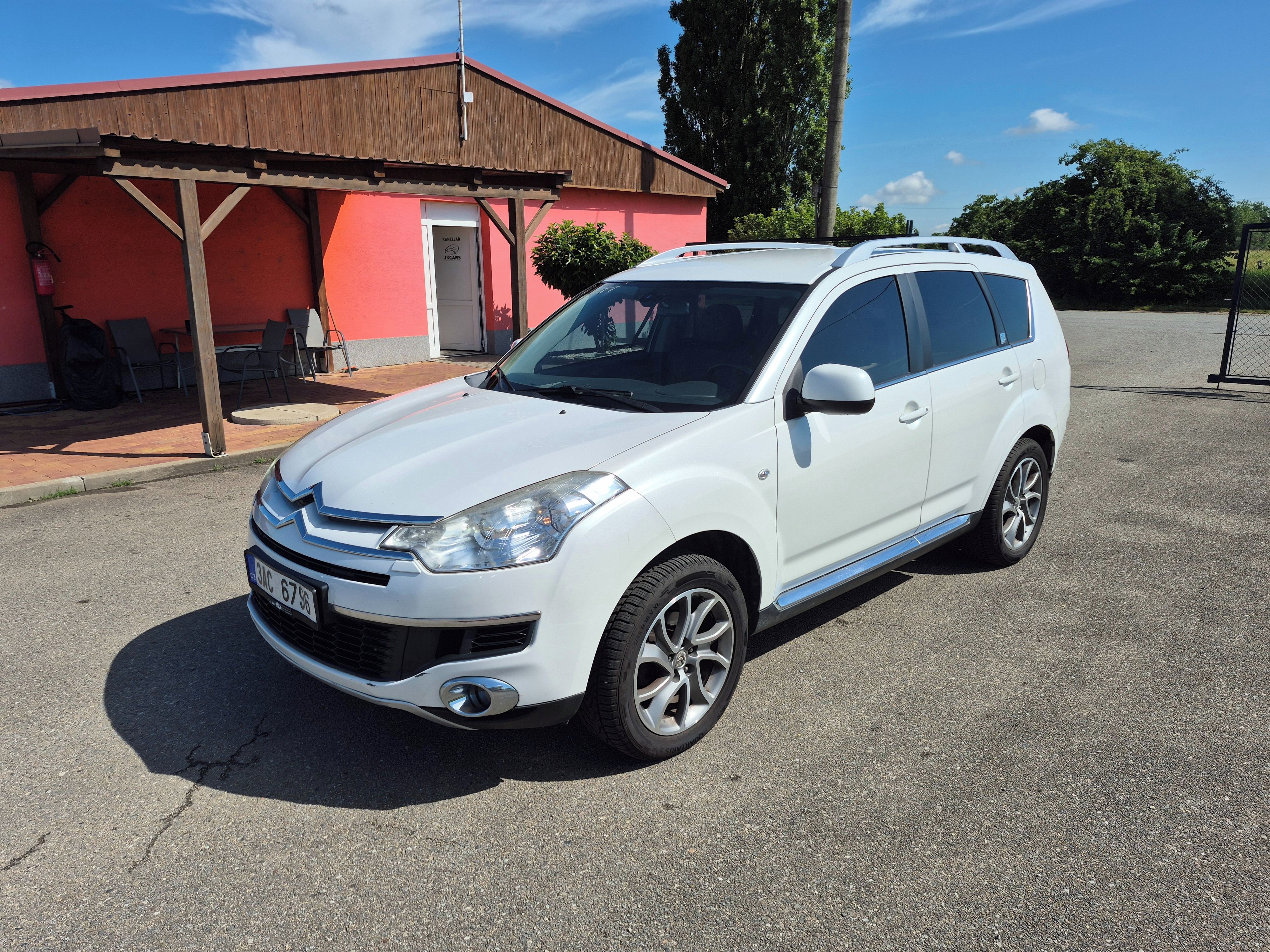 Citroën C-Crosser, 2,2HDI, 115kW, Automat, 4x4 - fotka 3