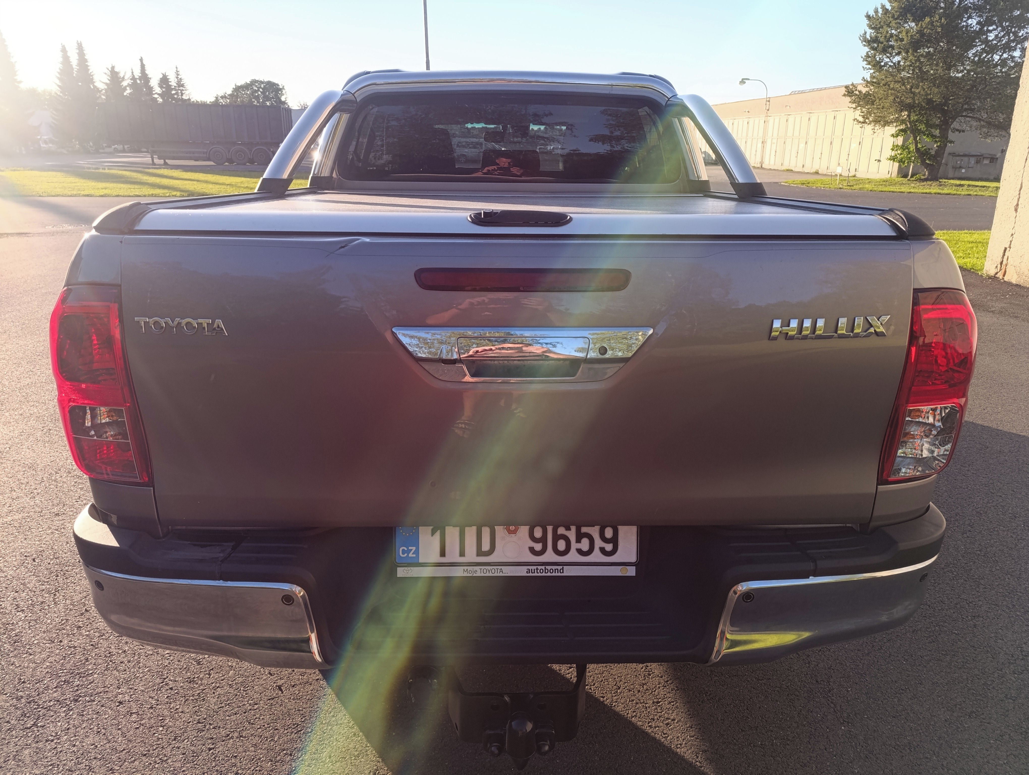 Toyota Hilux, TOYOTA Hilux Exekutive 2,4 D4D - fotka 6
