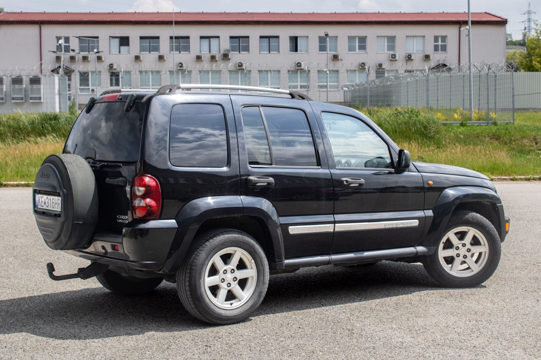 Jeep Cherokee - fotka 5