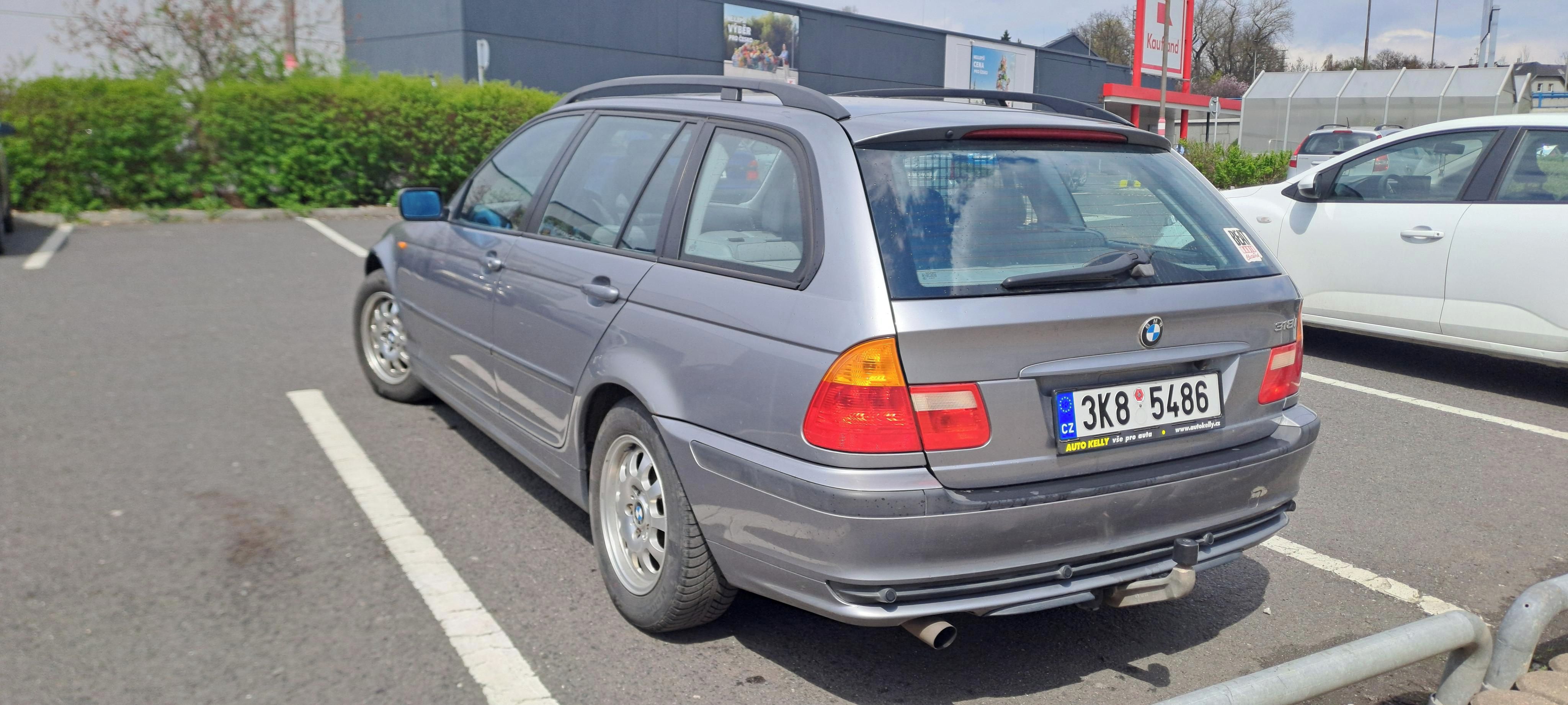 BMW Řada 3 - fotka 4