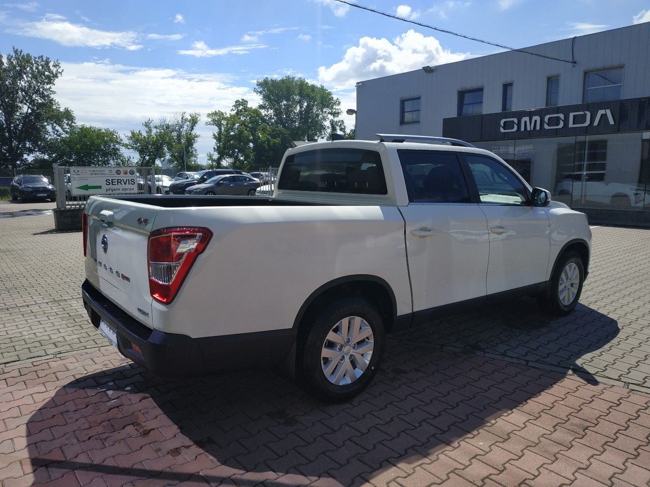 KGM Musso Grand, 2.2XDI, STYLE+ 4WD,AT,SKLADEM - fotka 6