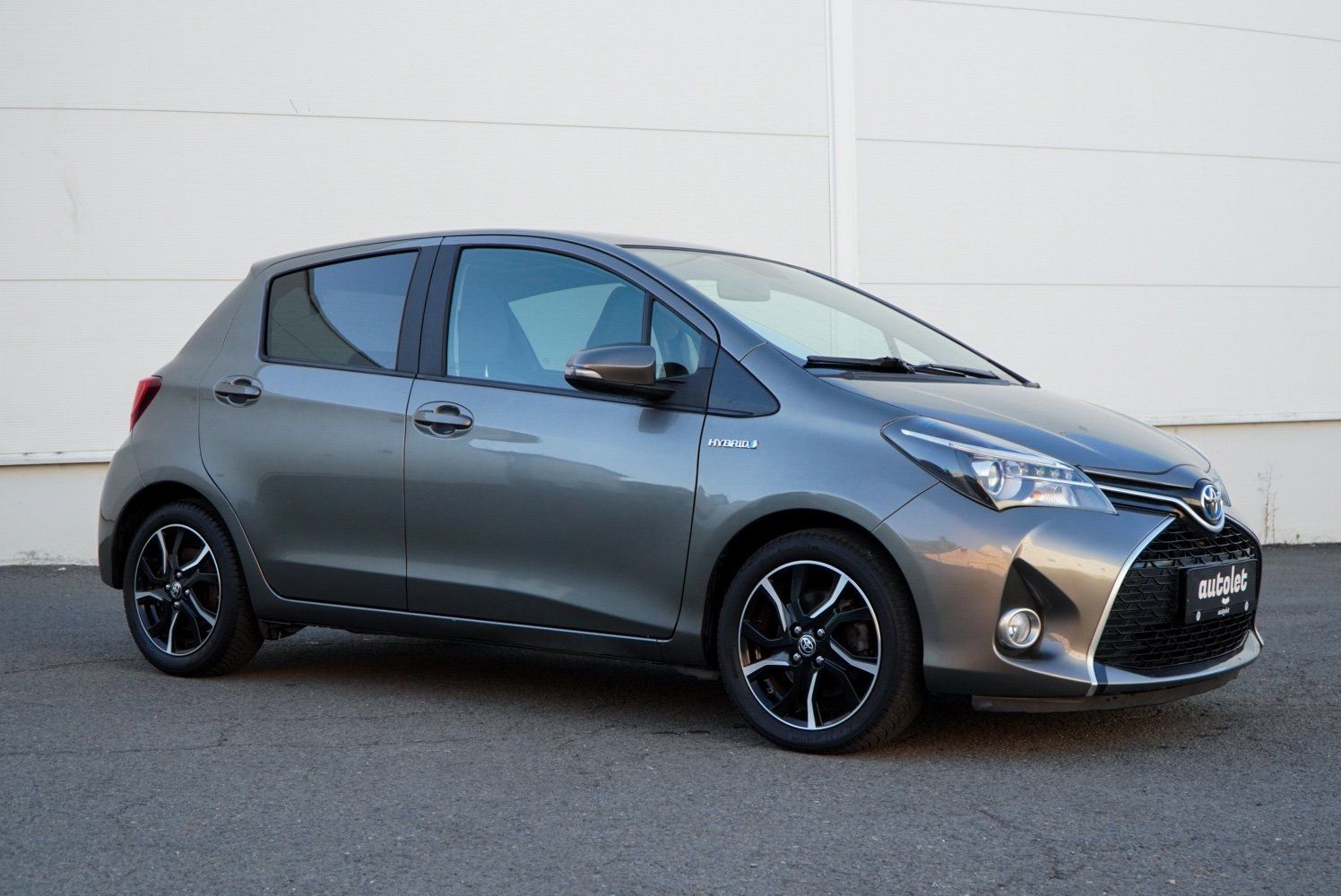 Toyota Yaris, 1.5 HYBRID STYLE - fotka 2