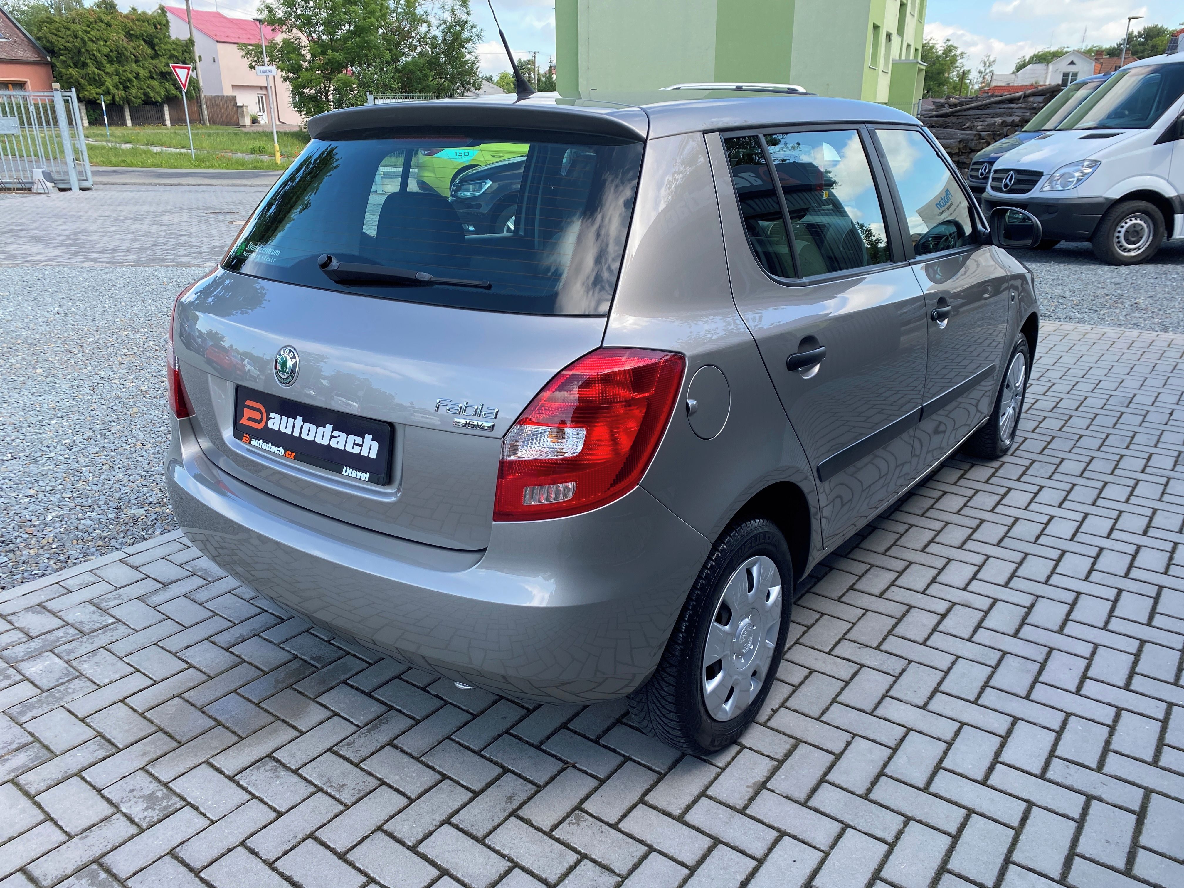 Škoda Fabia, 1.4i63kW-1xMAJ.-KLIMA-45 000KM - fotka 5