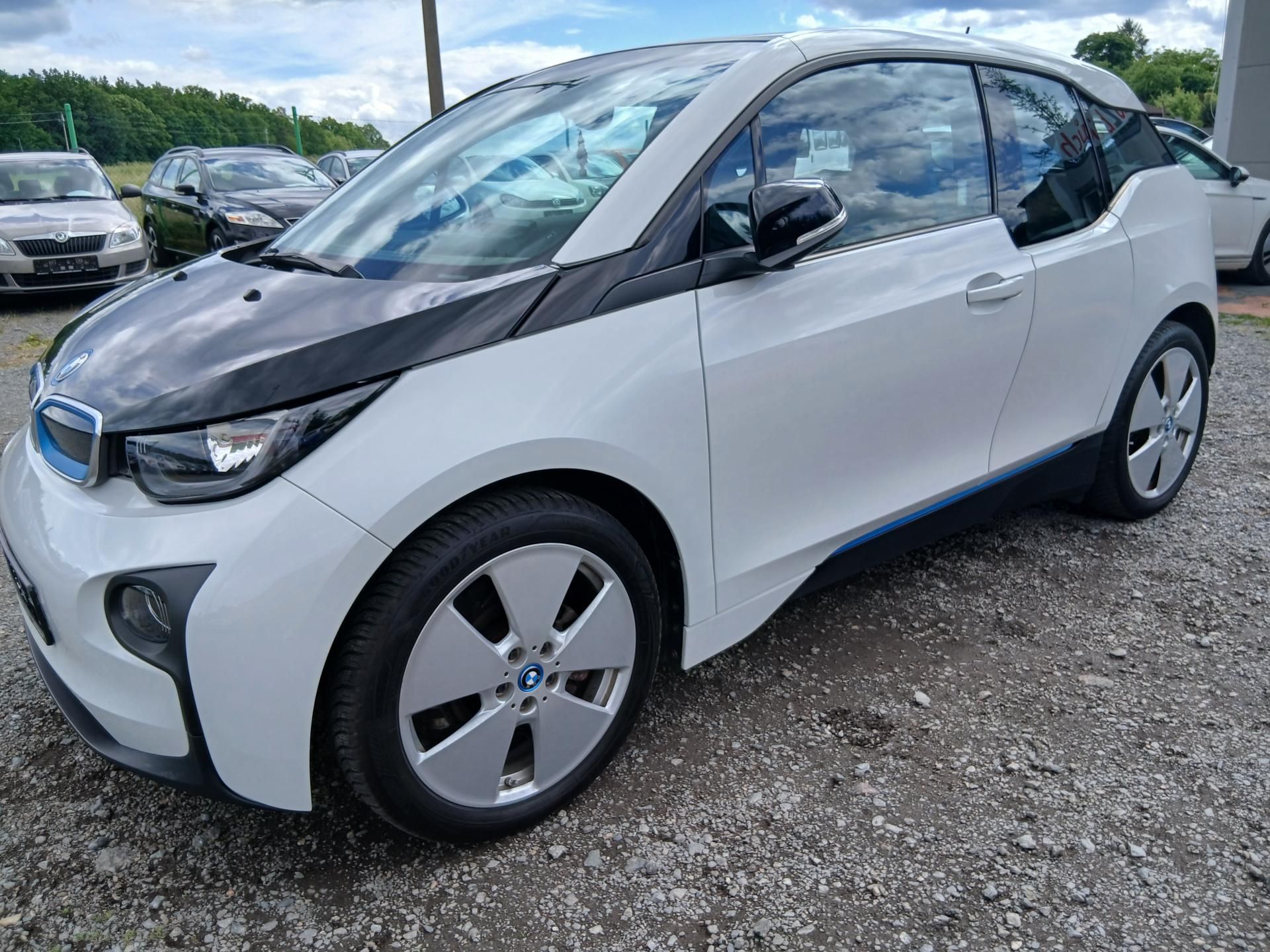 BMW i3, 125 kW, 86tis km - fotka 2