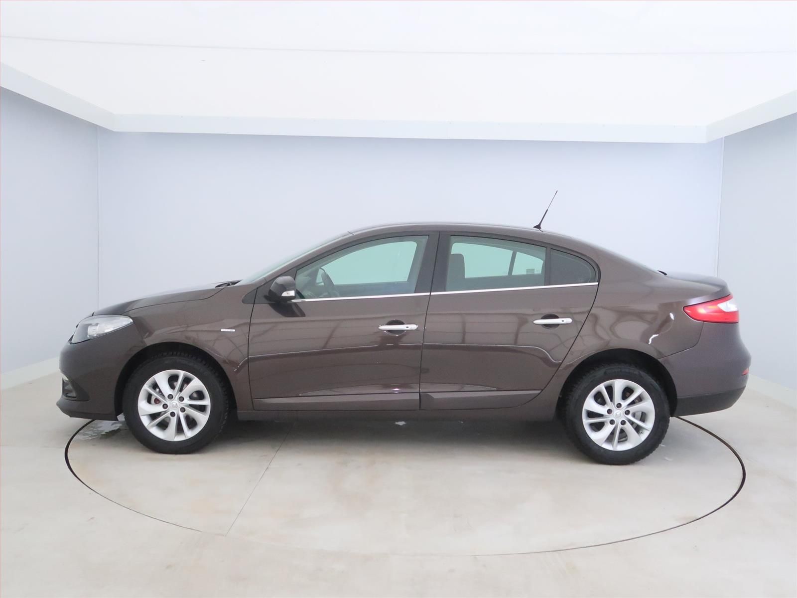 Renault Fluence, 1.5 dCi, po STK, Tažné - fotka 3