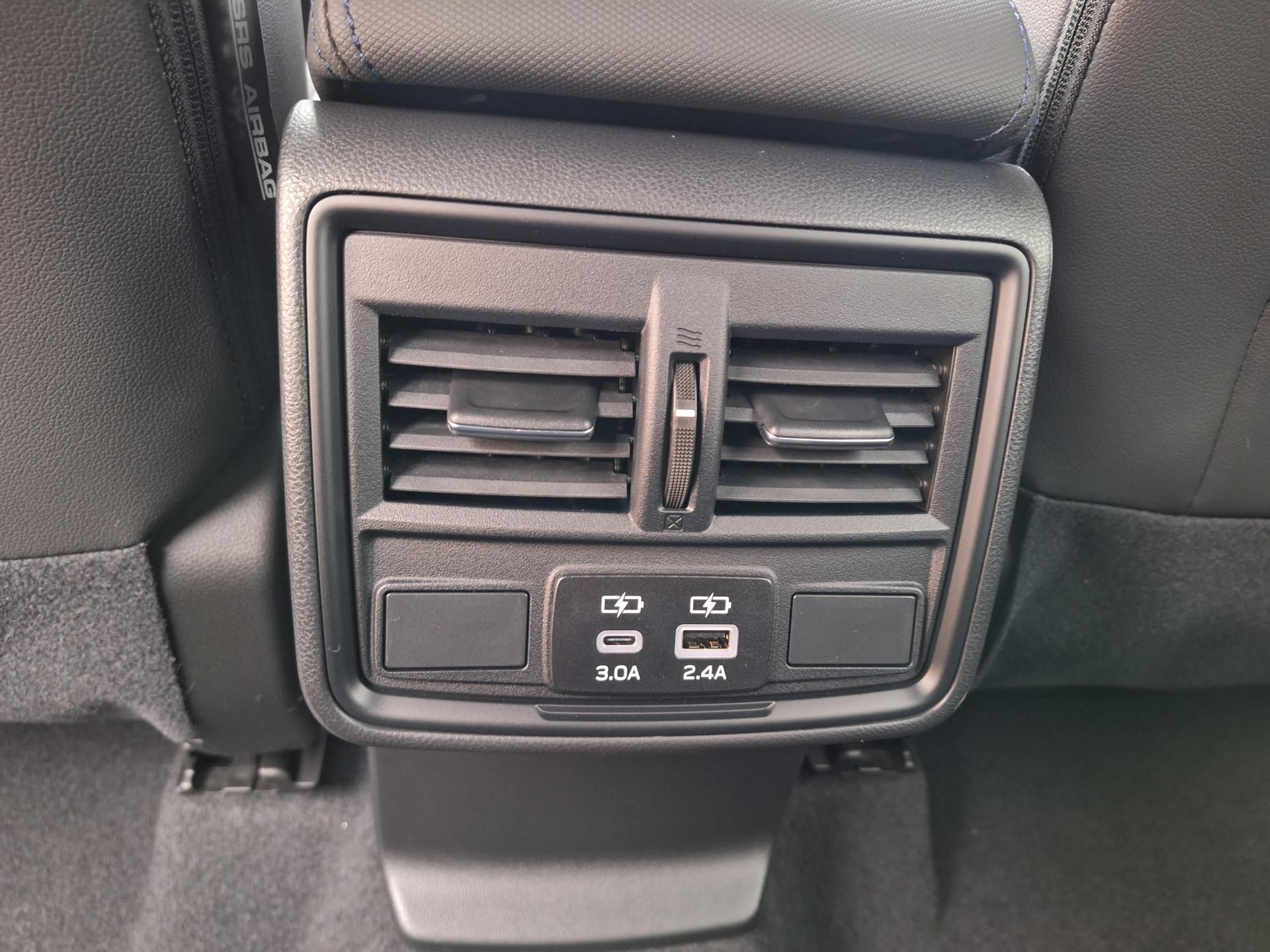 Subaru Forester, Touring -67.000 Kč - fotka 6
