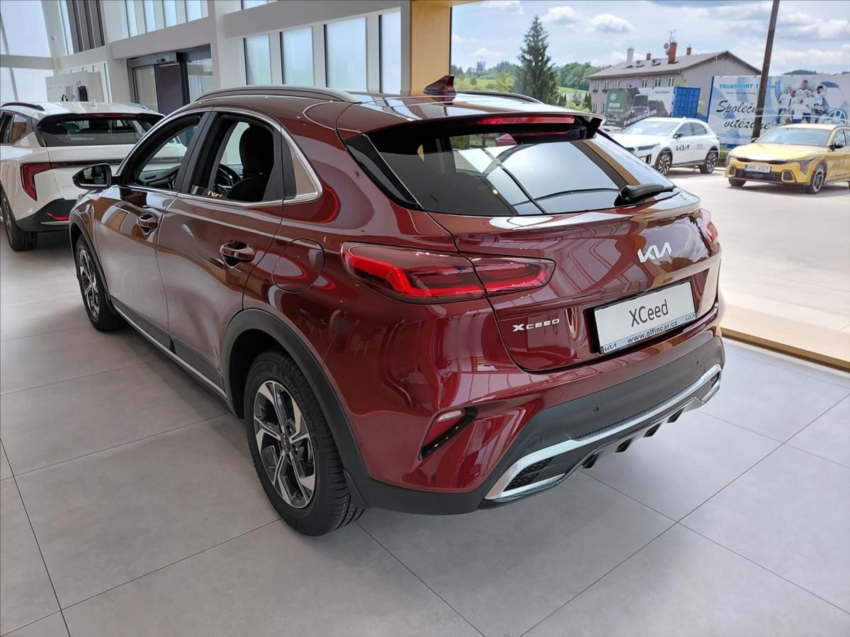 Kia XCee´d, 1,6   T-GDI 7DCT EXCLUSIVE - fotka 6
