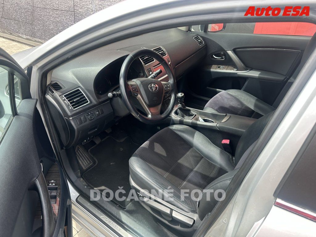 Toyota Avensis, 2.2D - fotka 3
