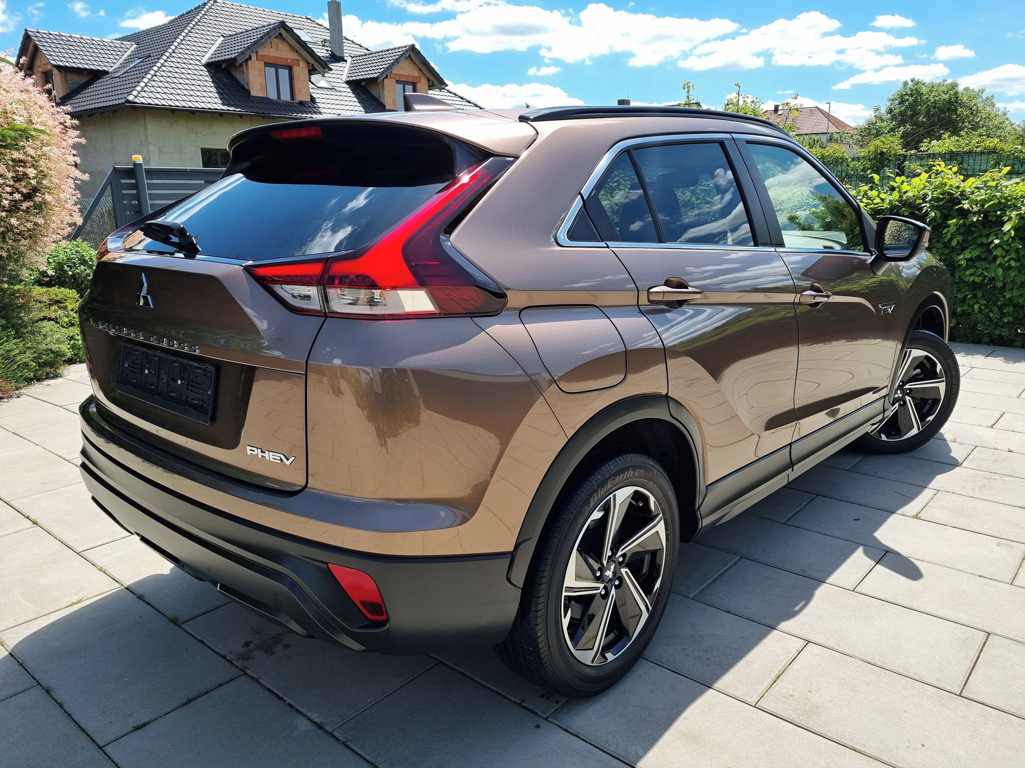 Mitsubishi Eclipse Cross, 2.4 PHEV,4x4,TOP STAV - fotka 4