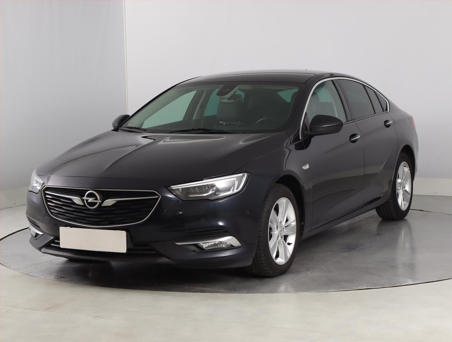 Opel Insignia, 1.6 CDTI, Kůže, Navi - fotka 2