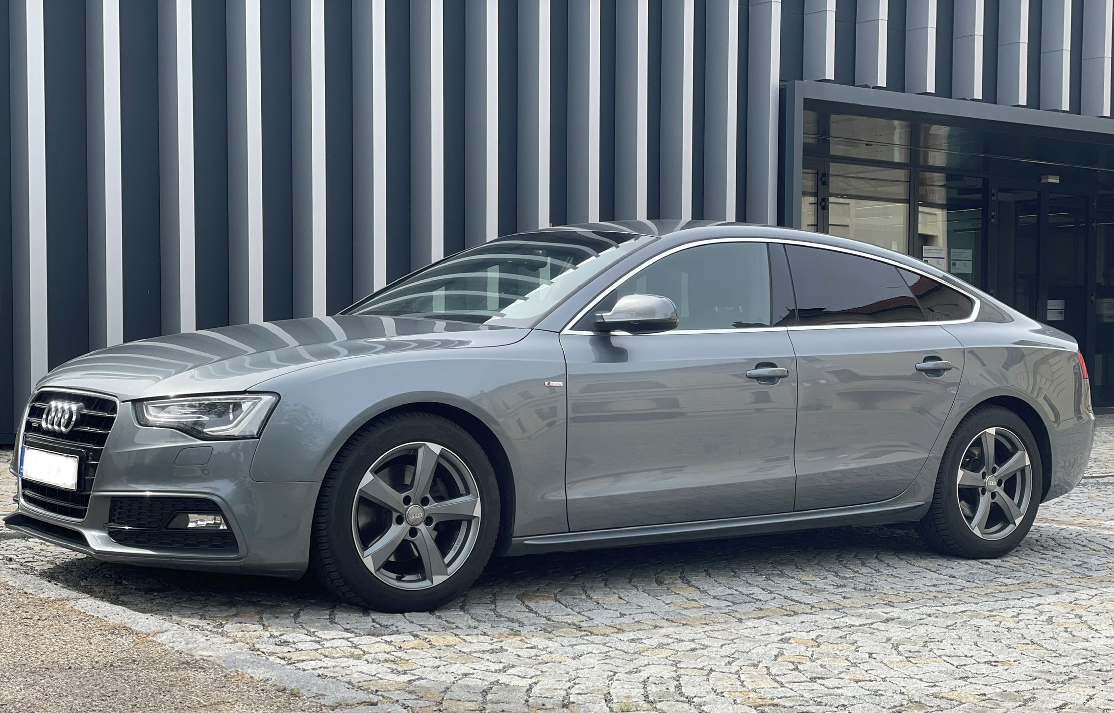 Audi A5, 2.0 TDI Quattro - fotka 2