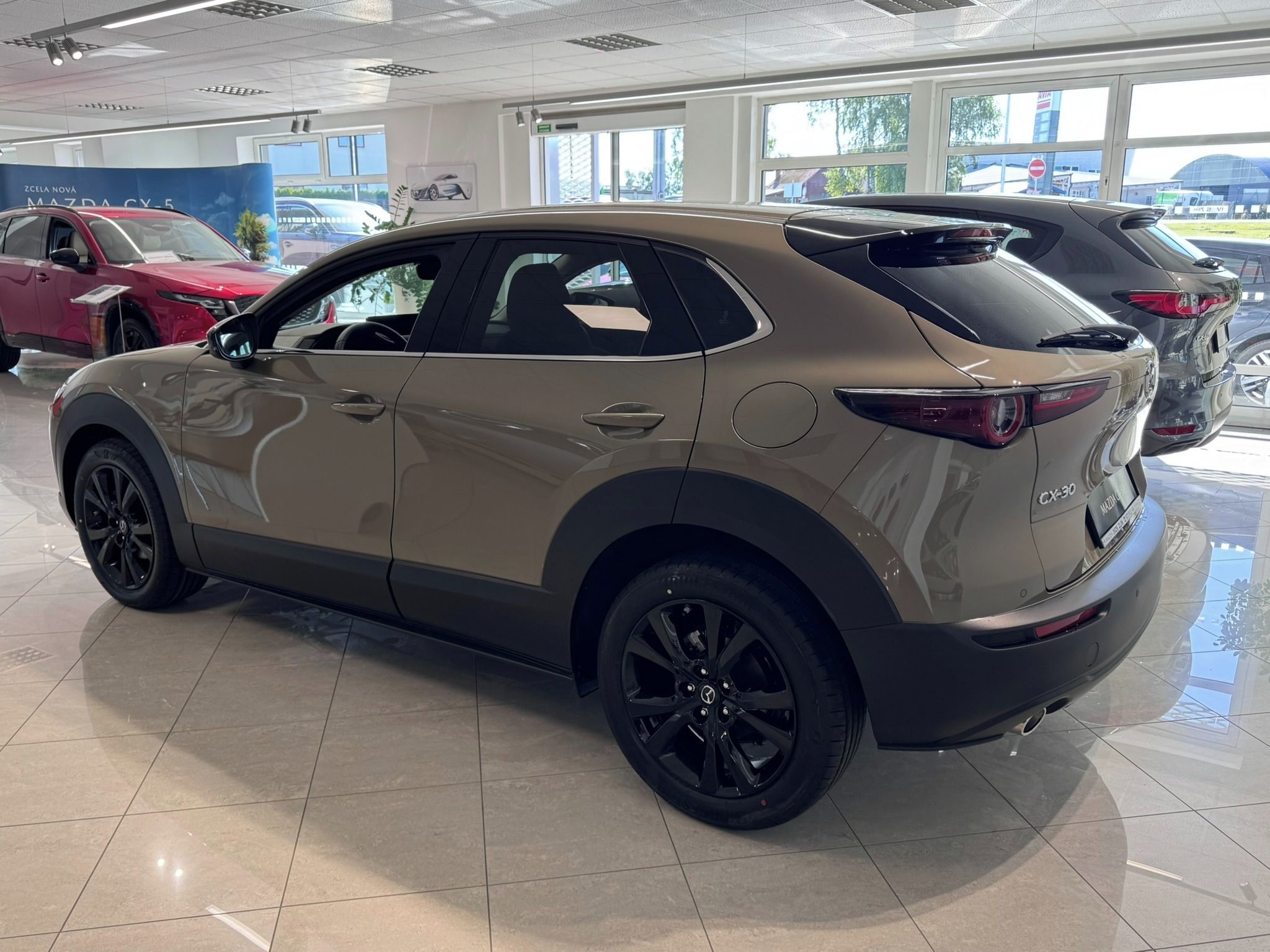 Mazda CX-30, 2.5L 6MT FWD Nagisa - fotka 4