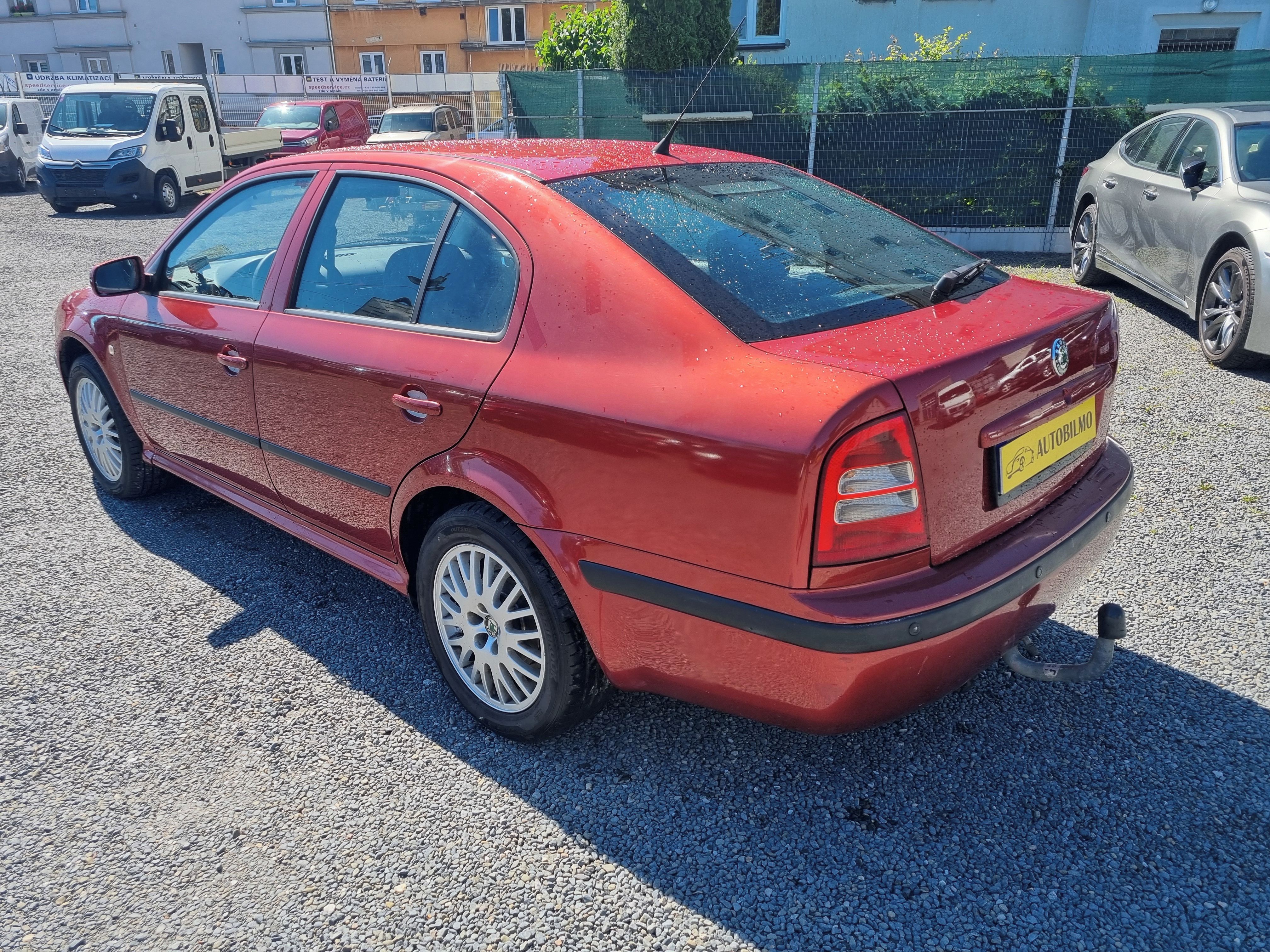 Škoda Octavia, 1.6i 75kw - fotka 3