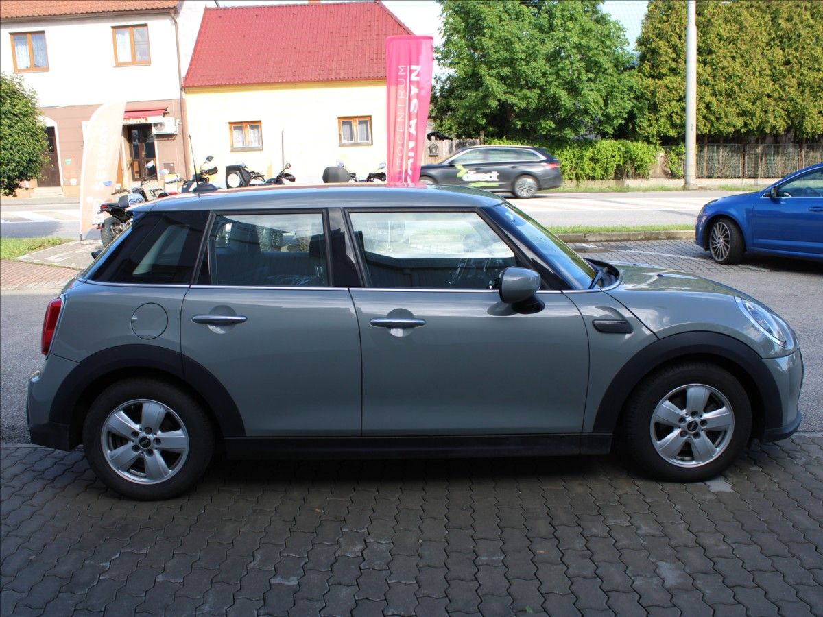 Mini Cooper, 1,5 1.majitel CZ - fotka 3