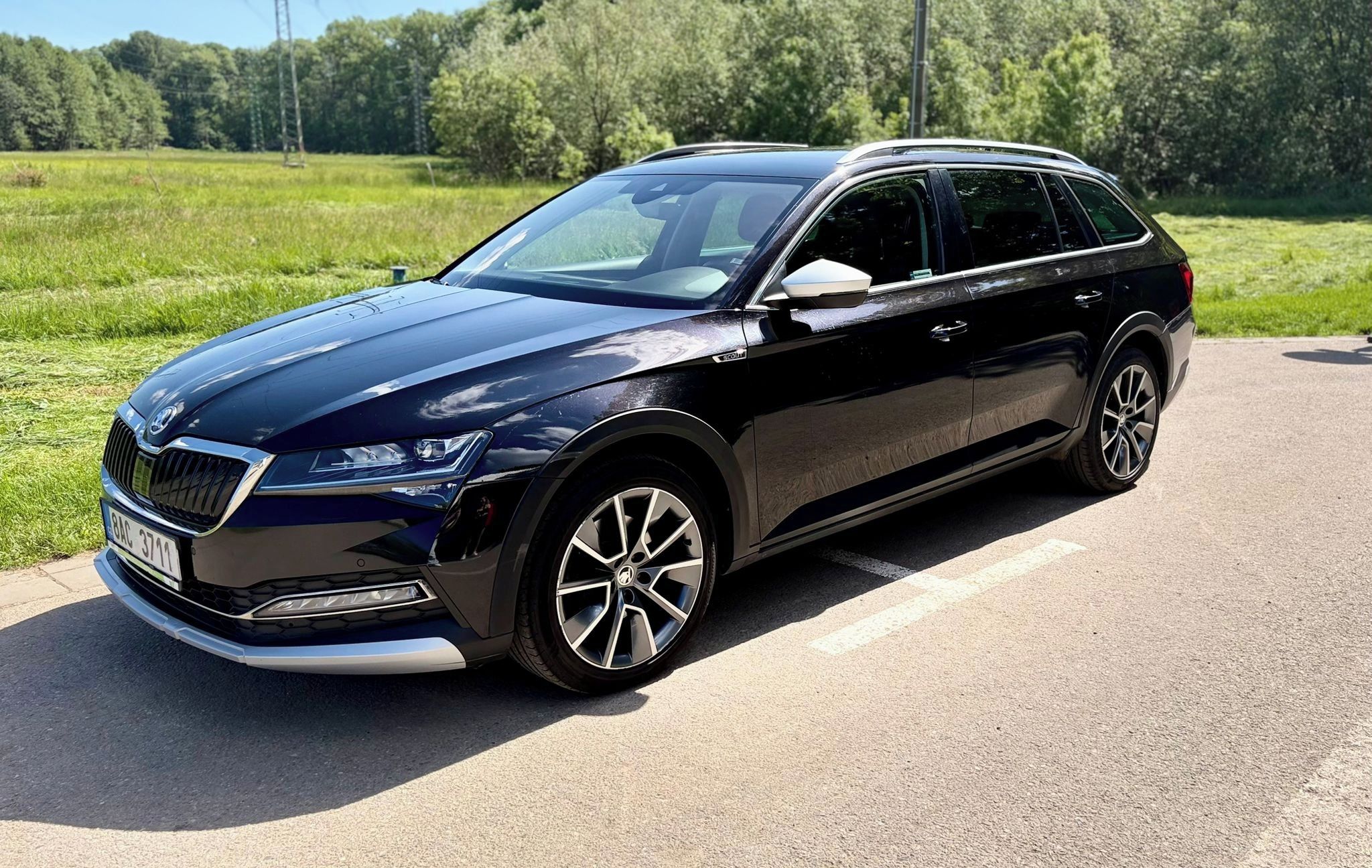 Škoda Superb, Škoda Superb Scout 2.0Tdi140KW