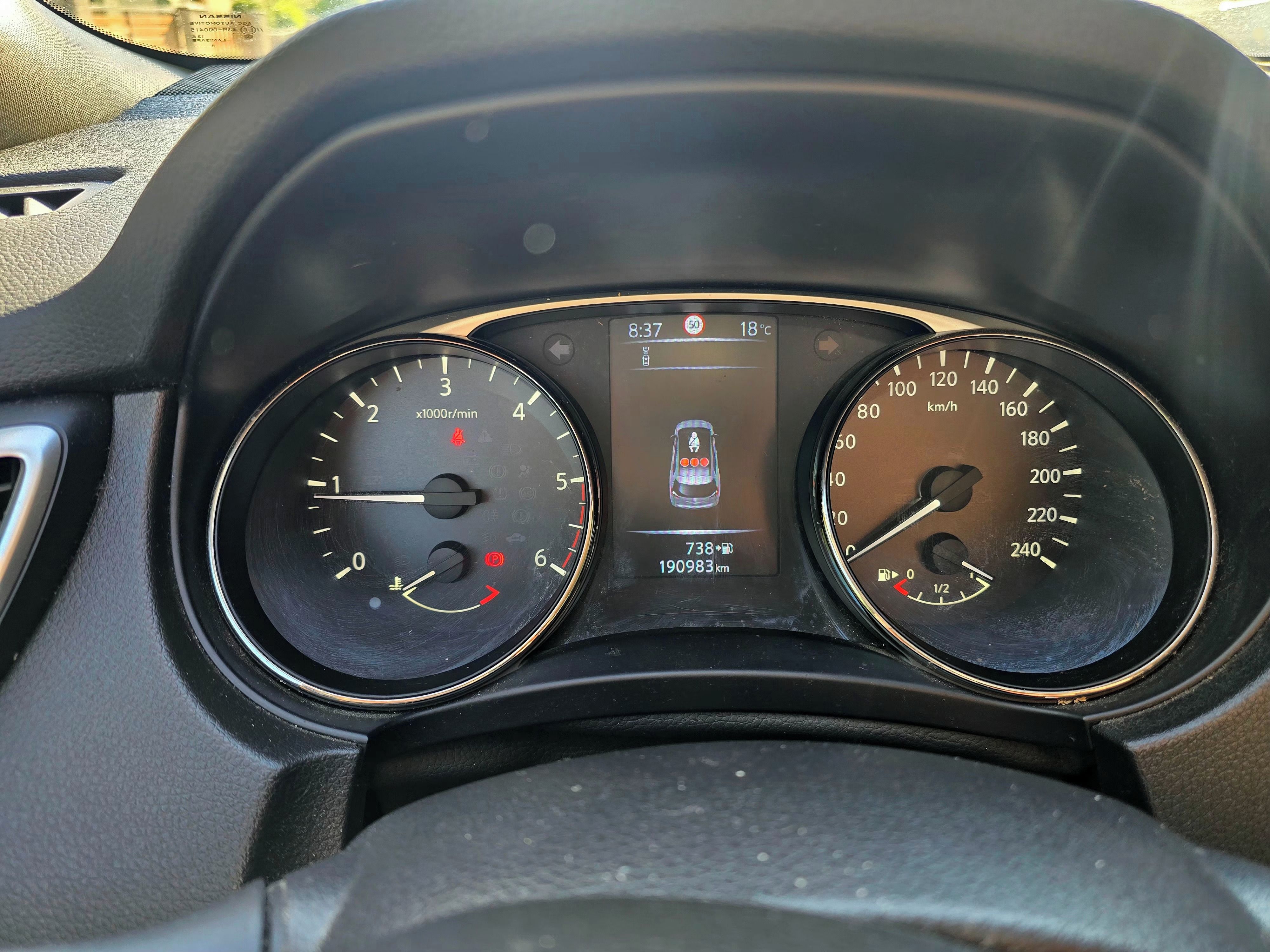 Nissan X-Trail, 1.6 dCi 4x4 - fotka 6