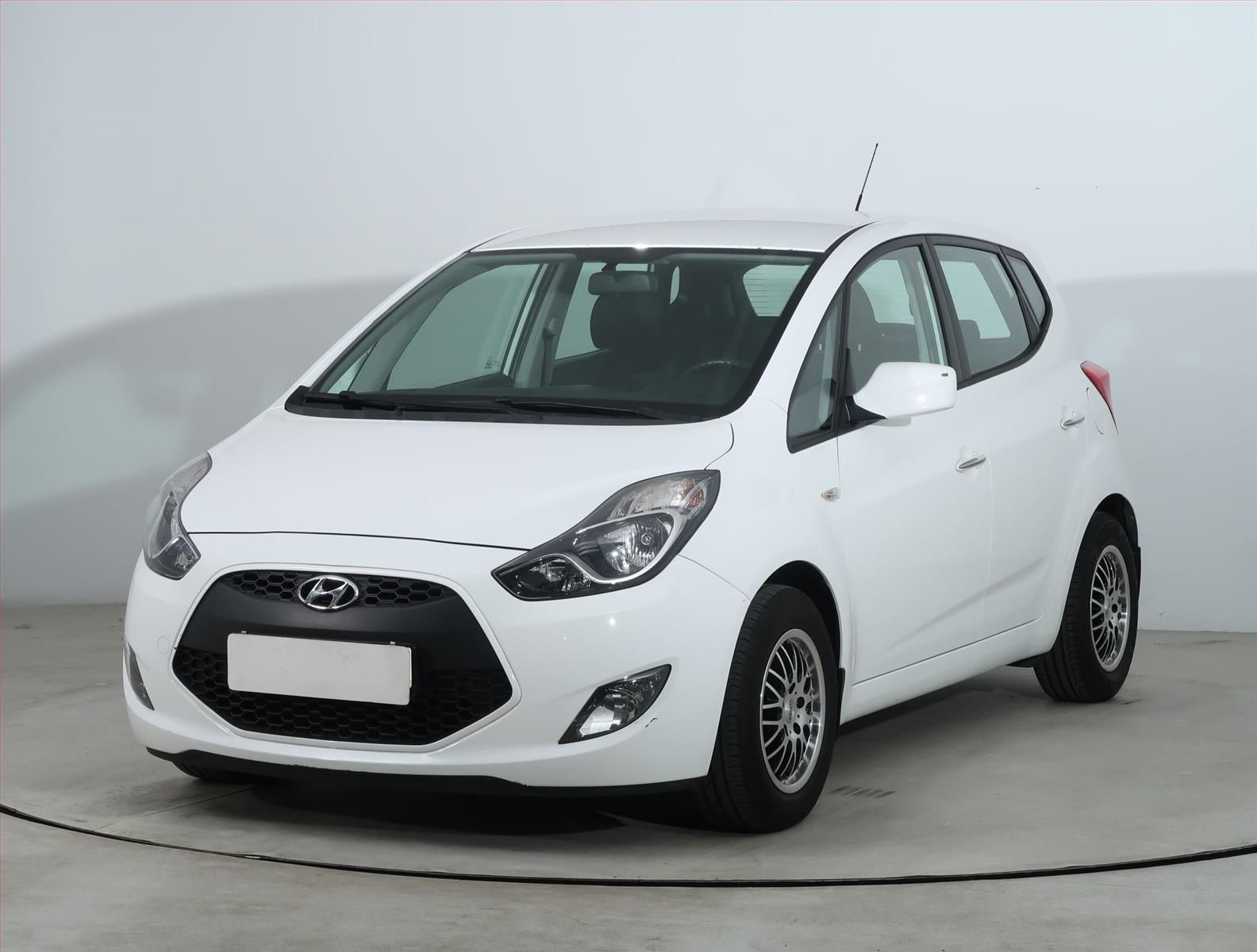 Hyundai ix20, 1.6 CVVT - fotka 2