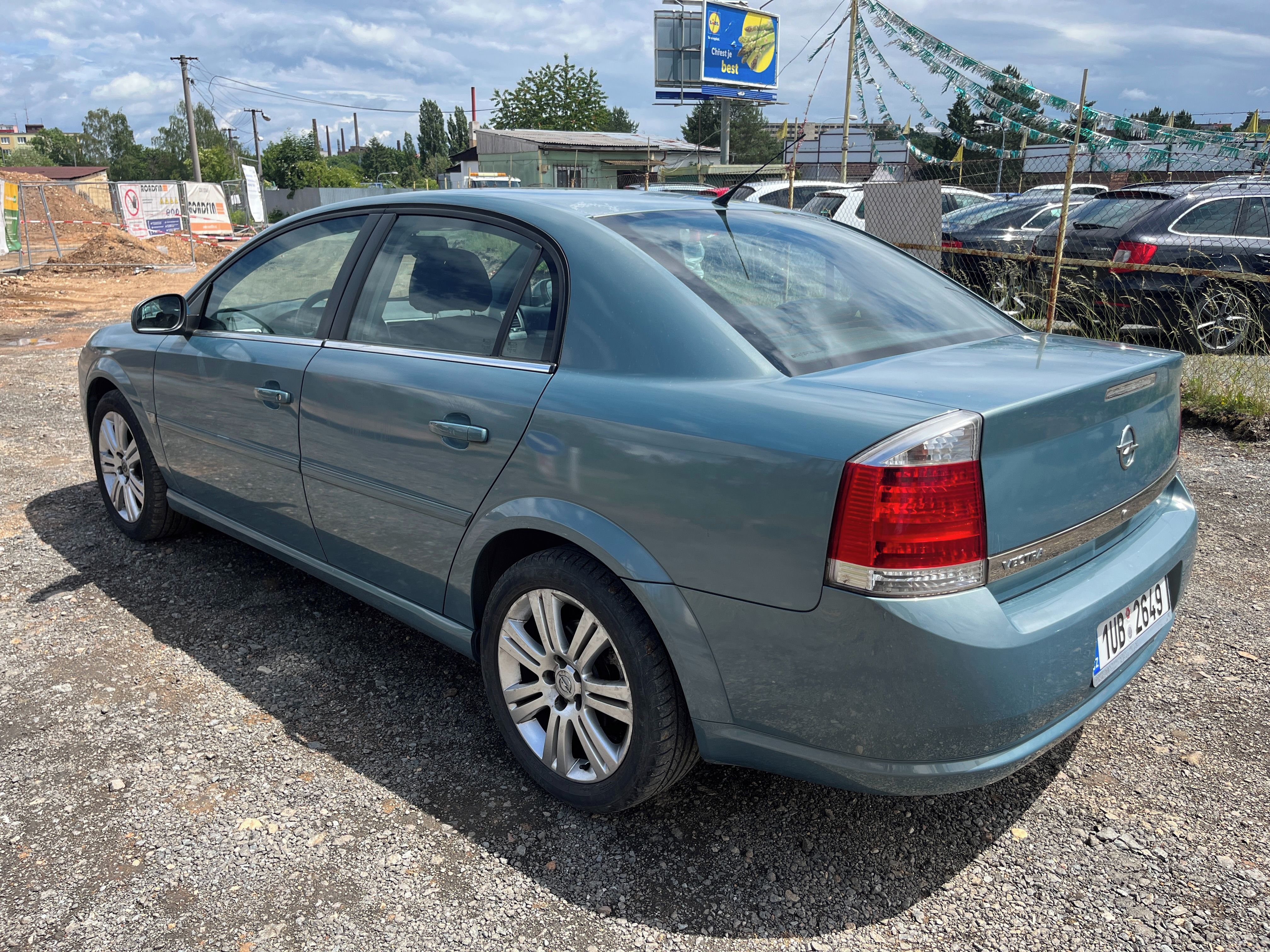 Opel Vectra, 1.8i 90kw alu + zimní závěs - fotka 3