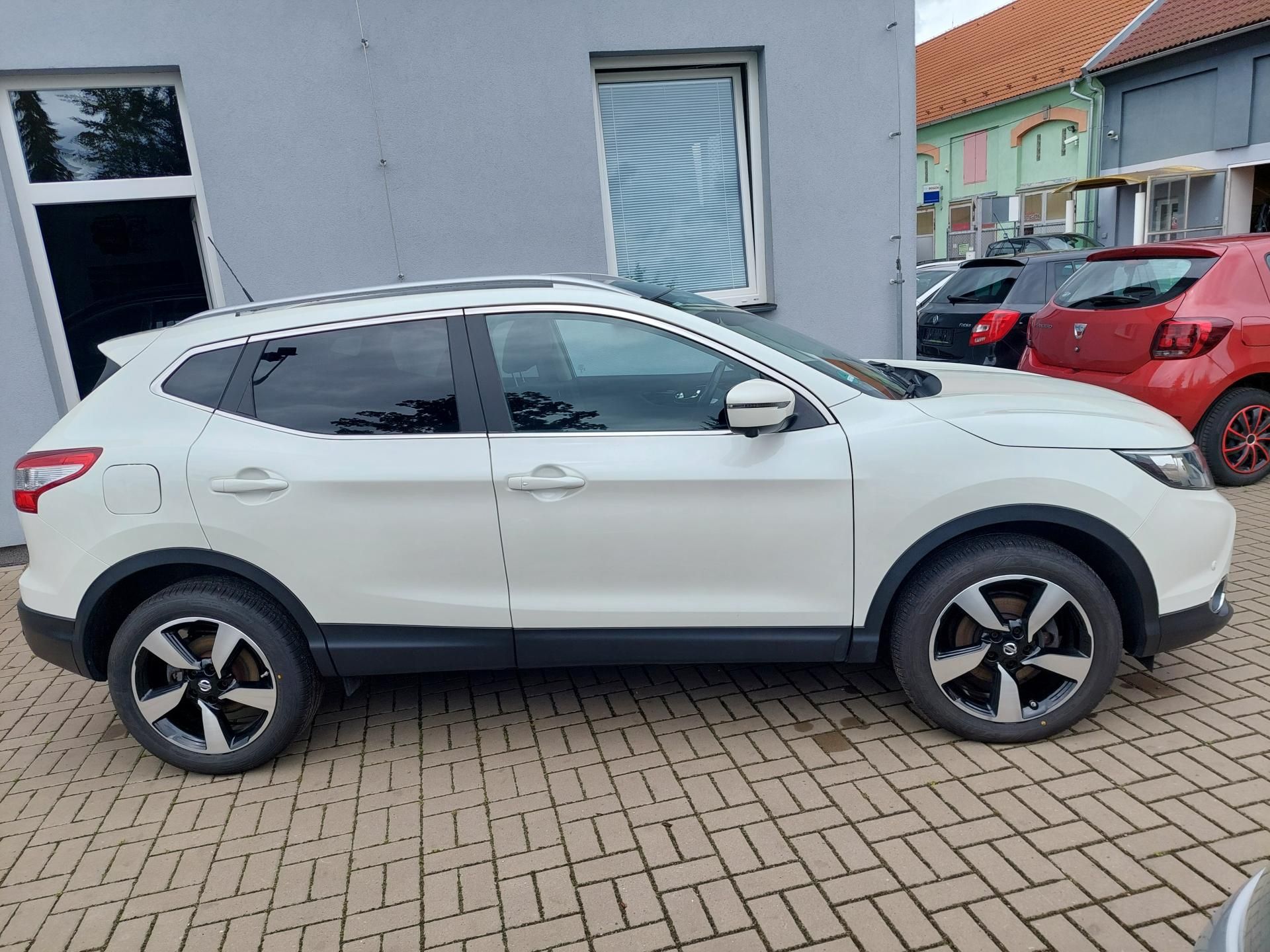 Nissan Qashqai, II. N-Connecta 1.6 dCi 130 - fotka 2