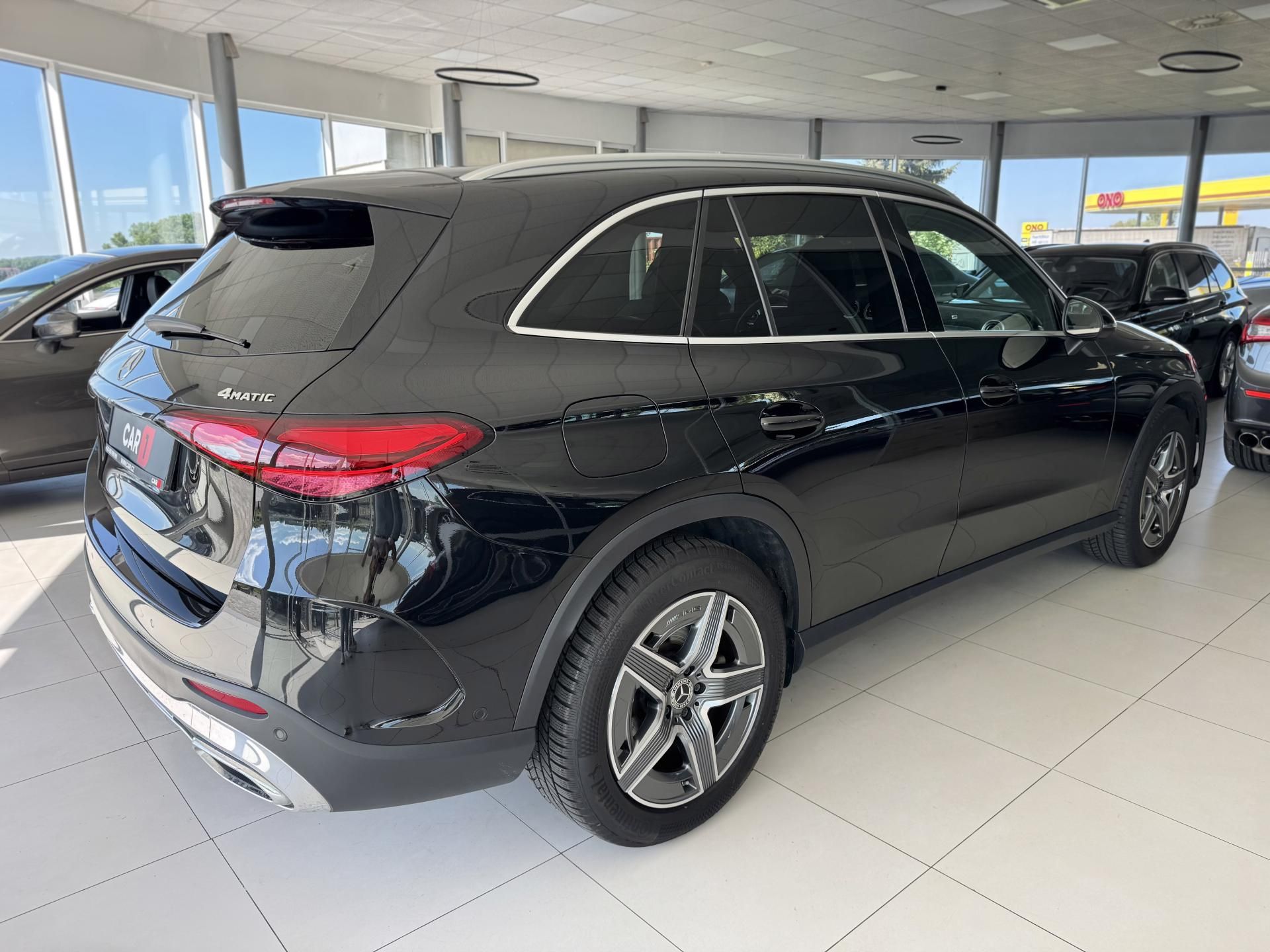 Mercedes-Benz GLC, 300d 4MATIC*AMG*198kW*Tažné - fotka 5